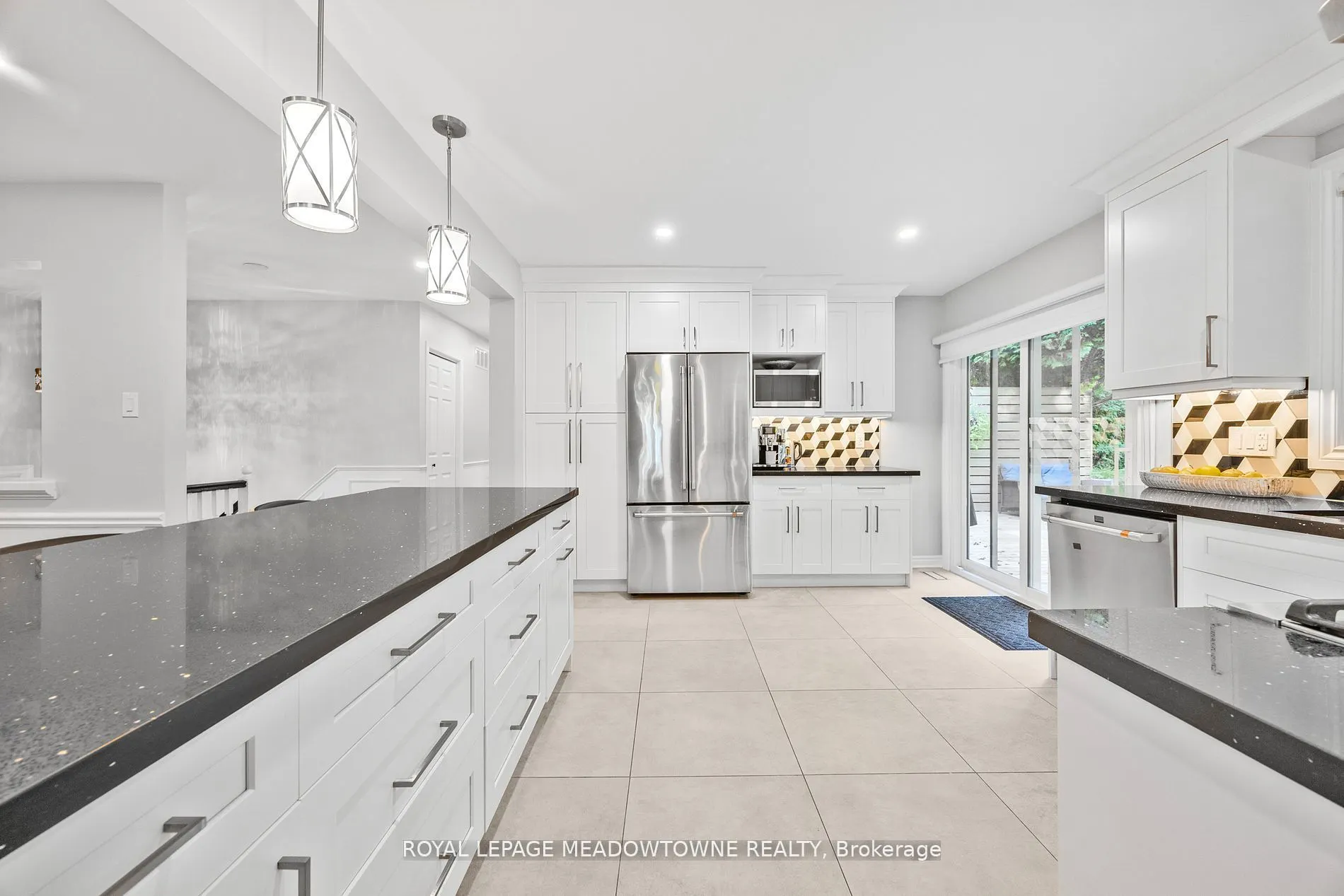 106 Campbell Avenue E