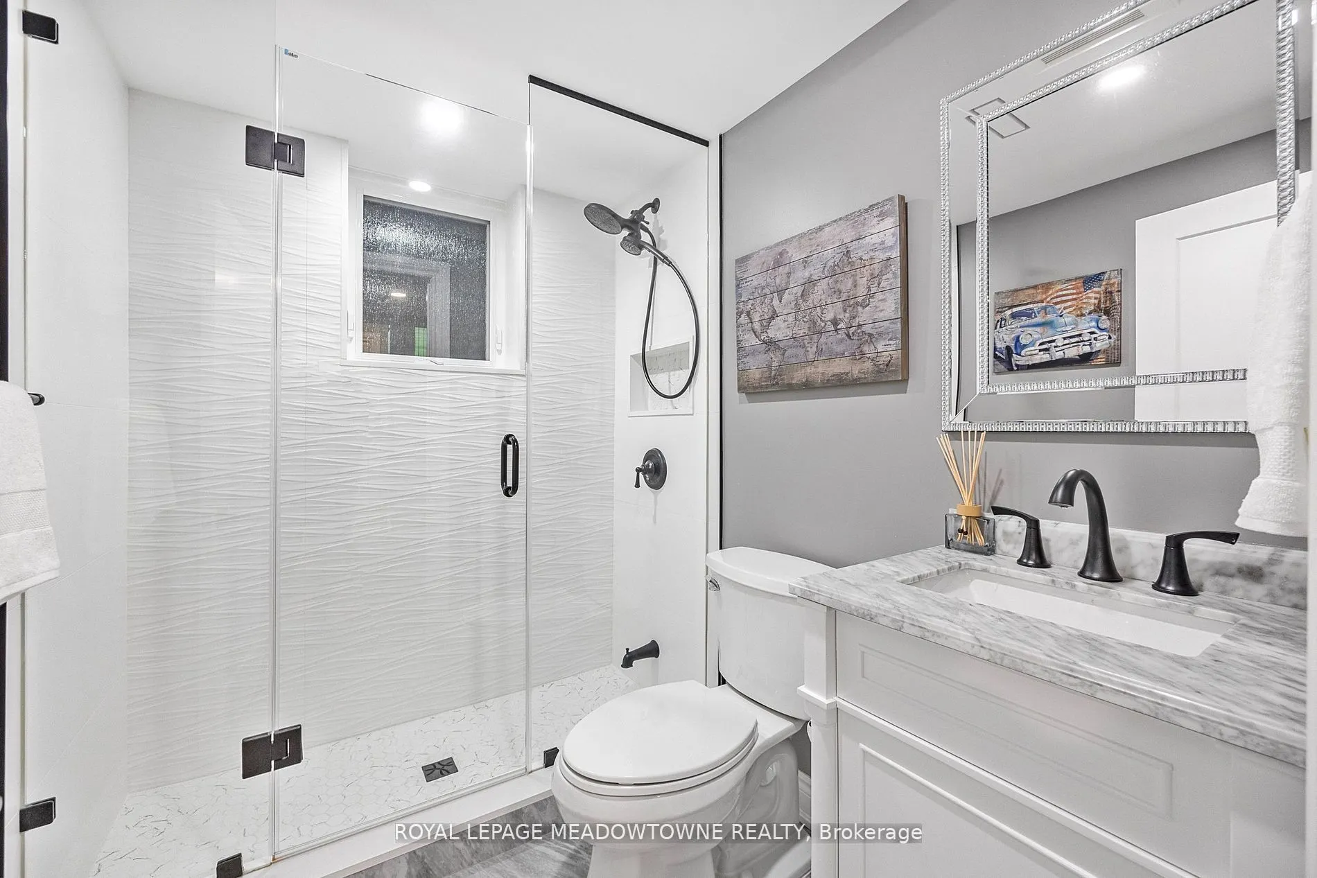 106 Campbell Avenue E