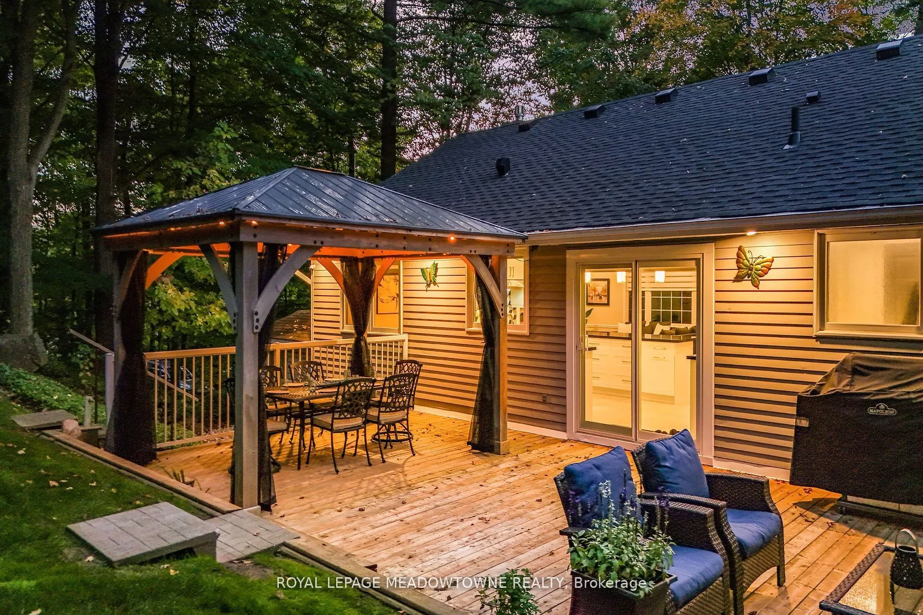 106 Campbell Avenue E