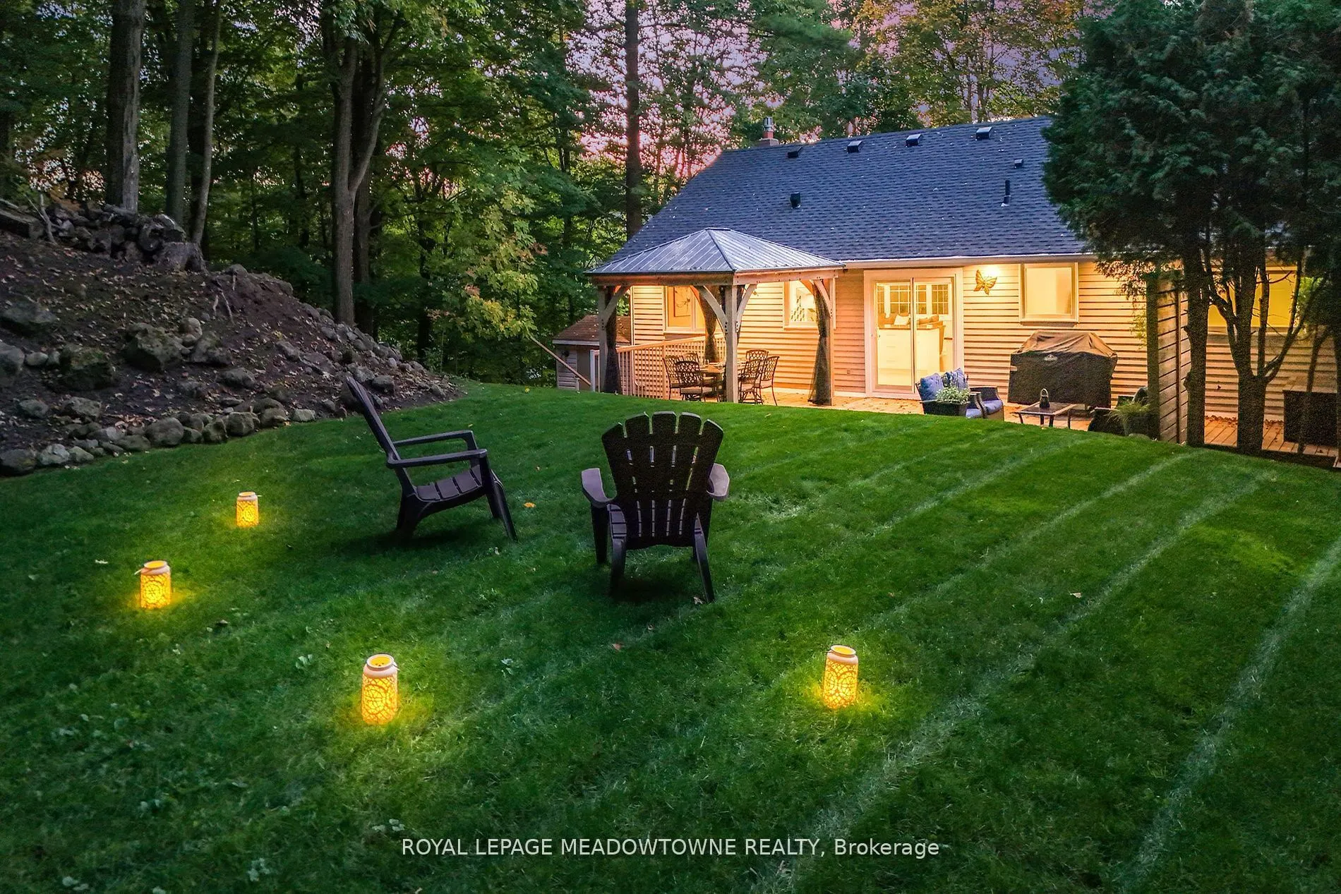 106 Campbell Avenue E