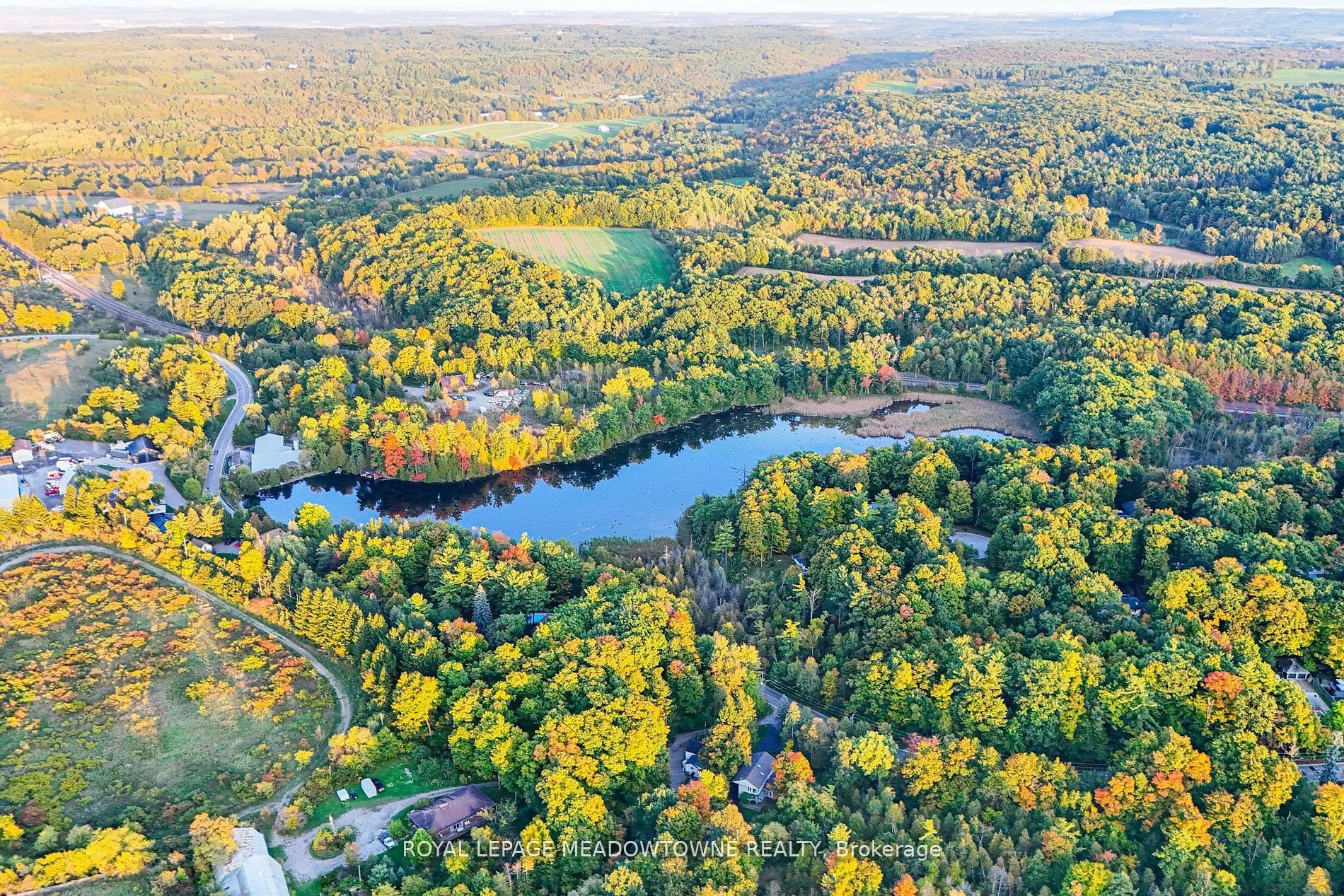 106 Campbell Avenue E