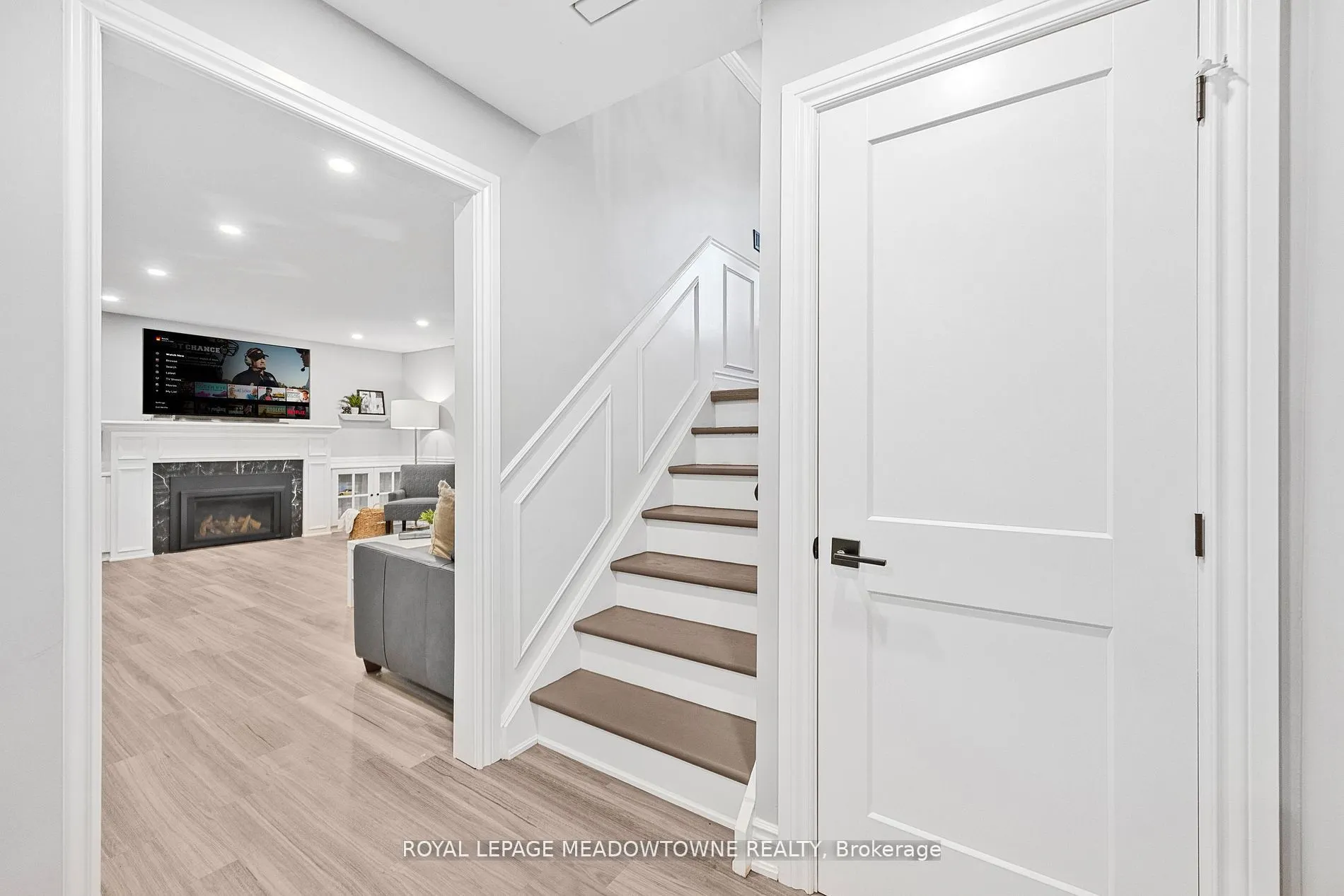 106 Campbell Avenue E