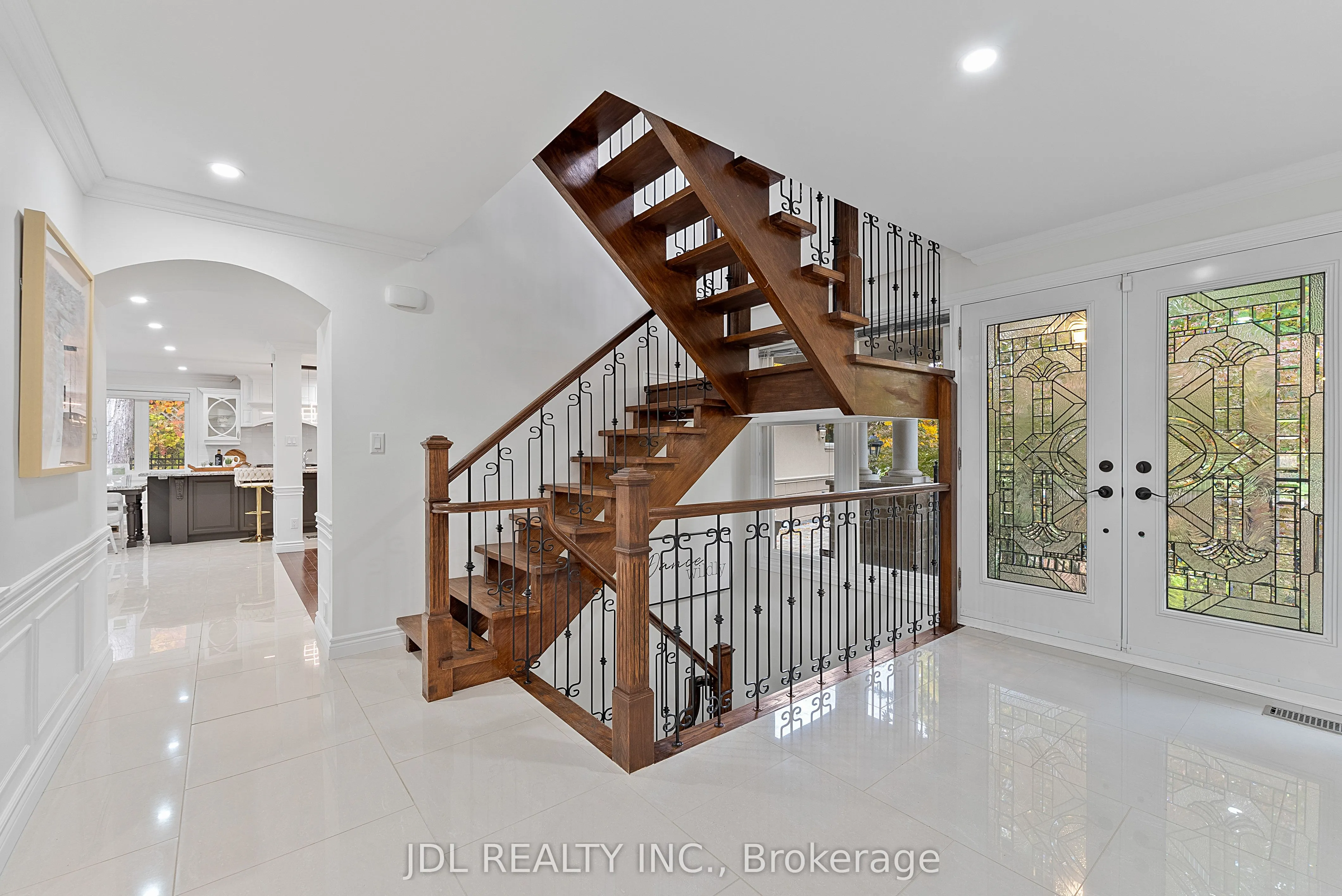 1859 Lincoln Green Close