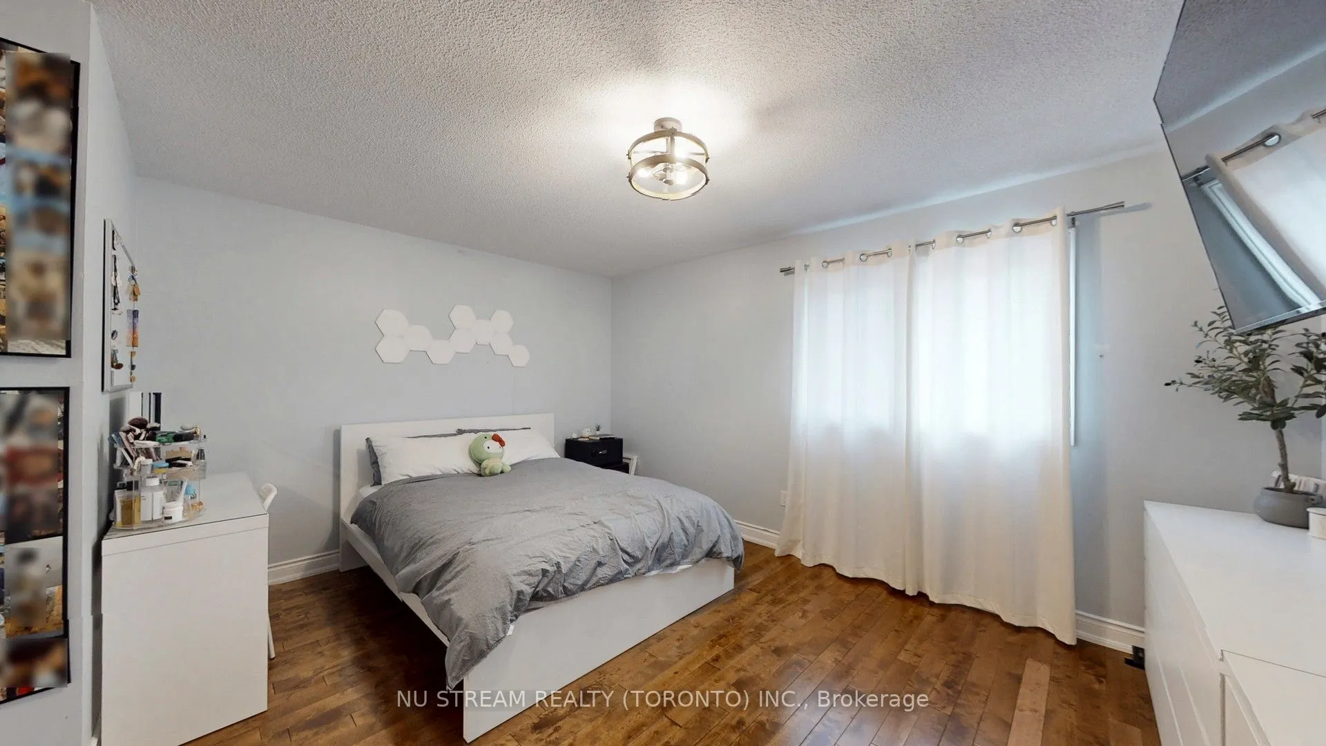 3926 Hazelridge Road