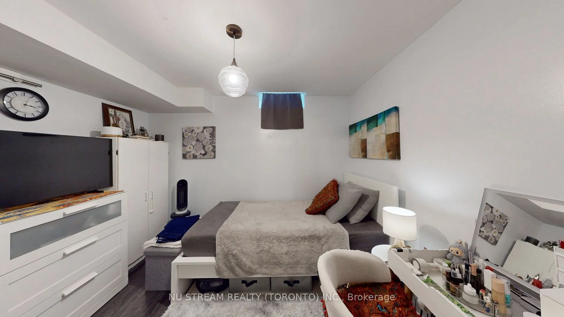 3926 Hazelridge Road