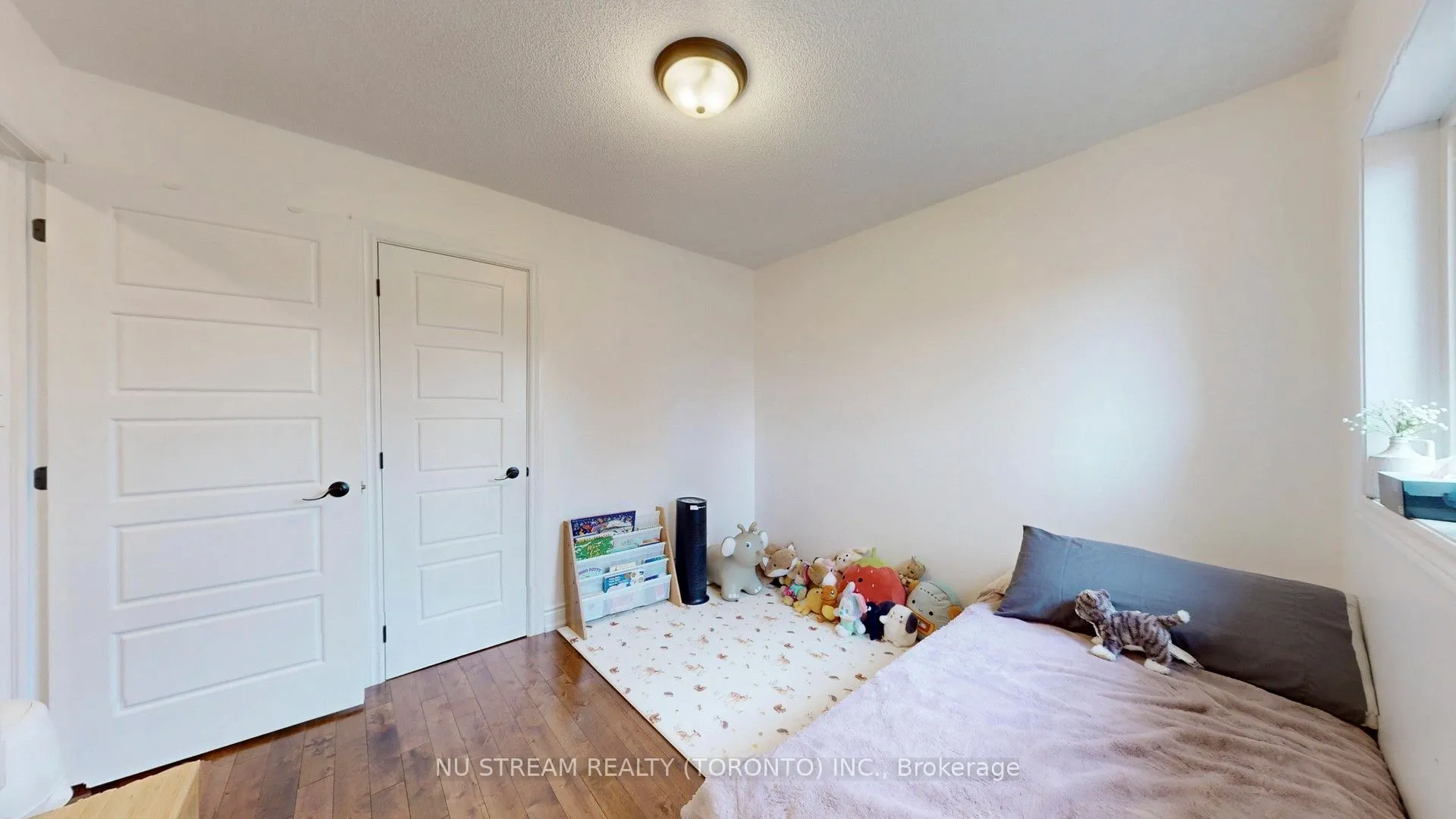 3926 Hazelridge Road