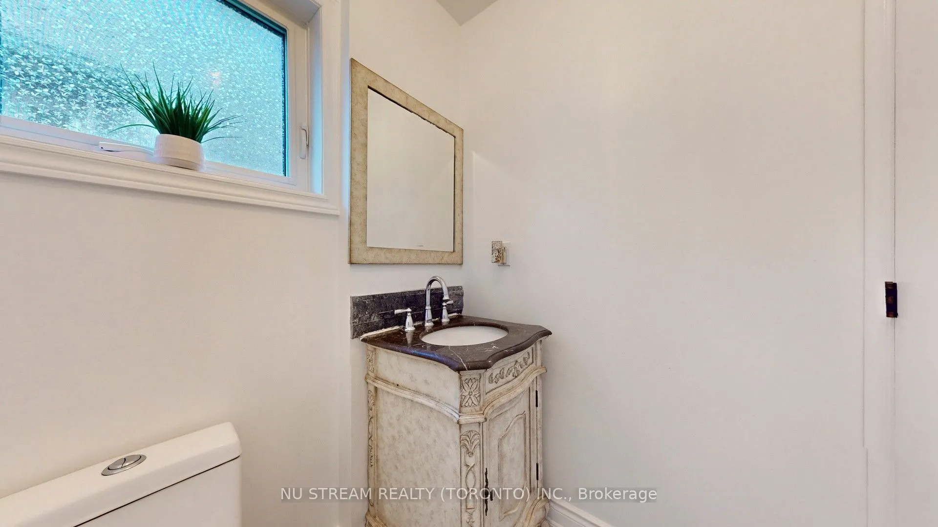 3926 Hazelridge Road