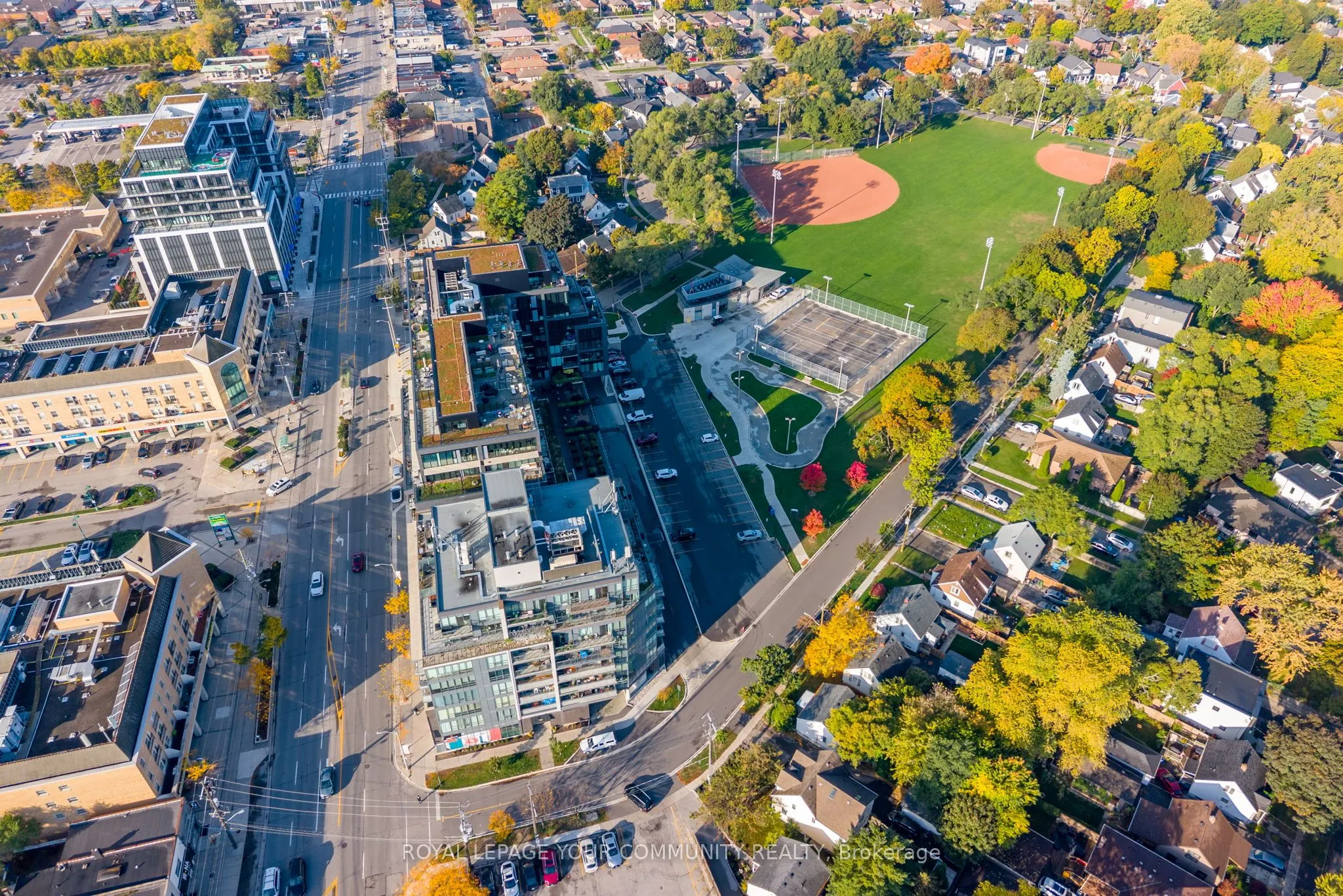 7 Smith Crescent, #325