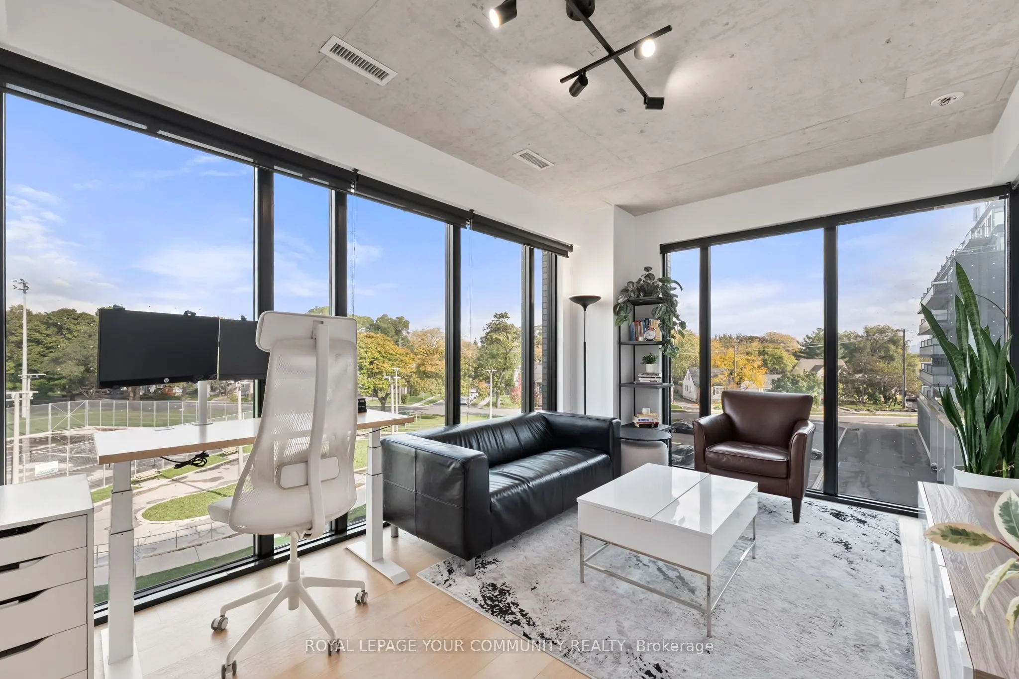 7 Smith Crescent, #325