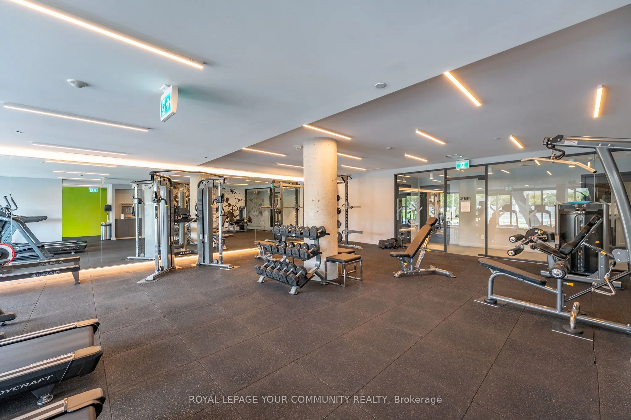 7 Smith Crescent, #325