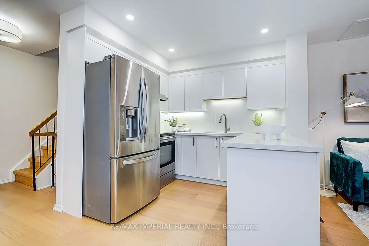 460 Bristol Road W, #48