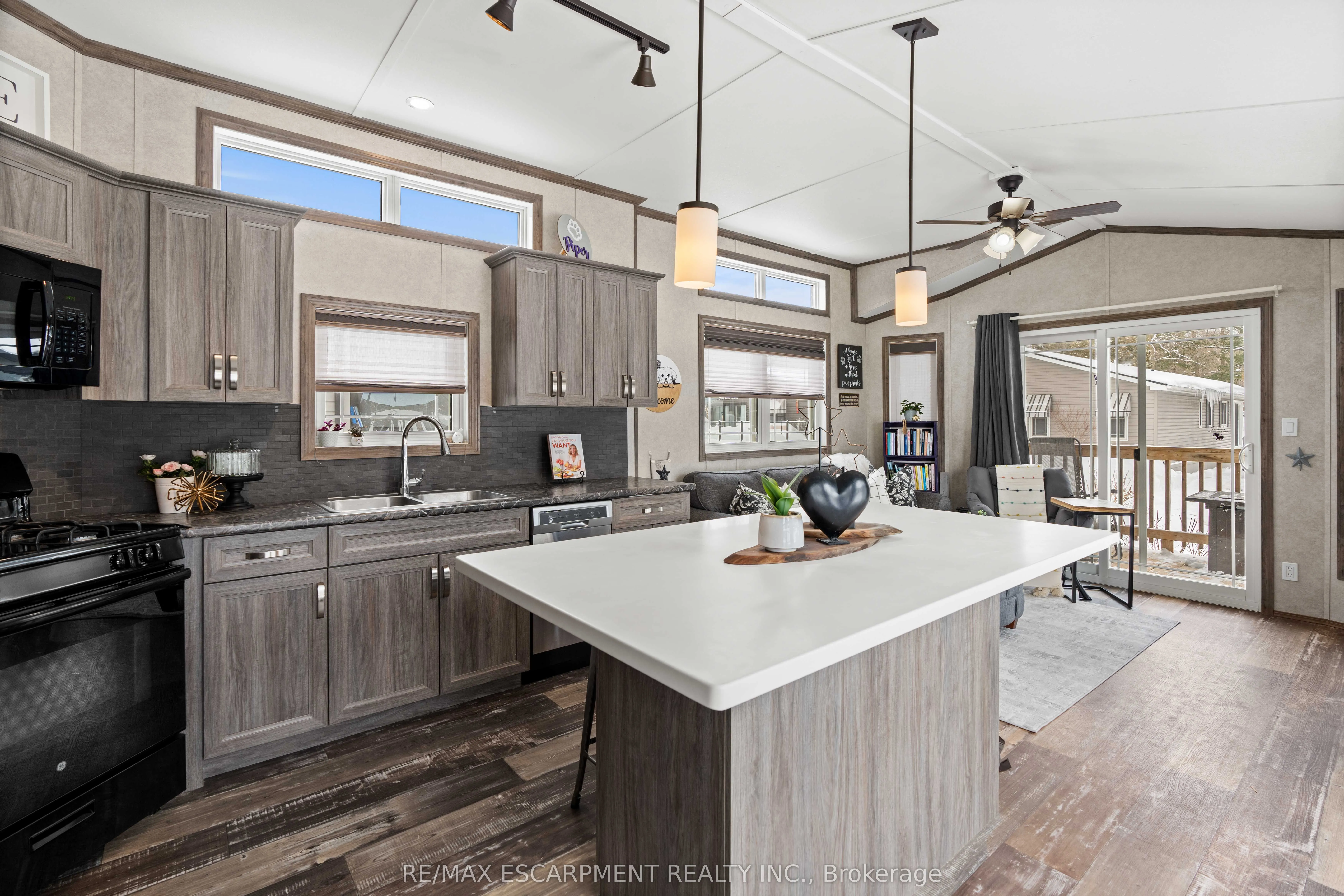 4449 Milburough Line, #10 Oak