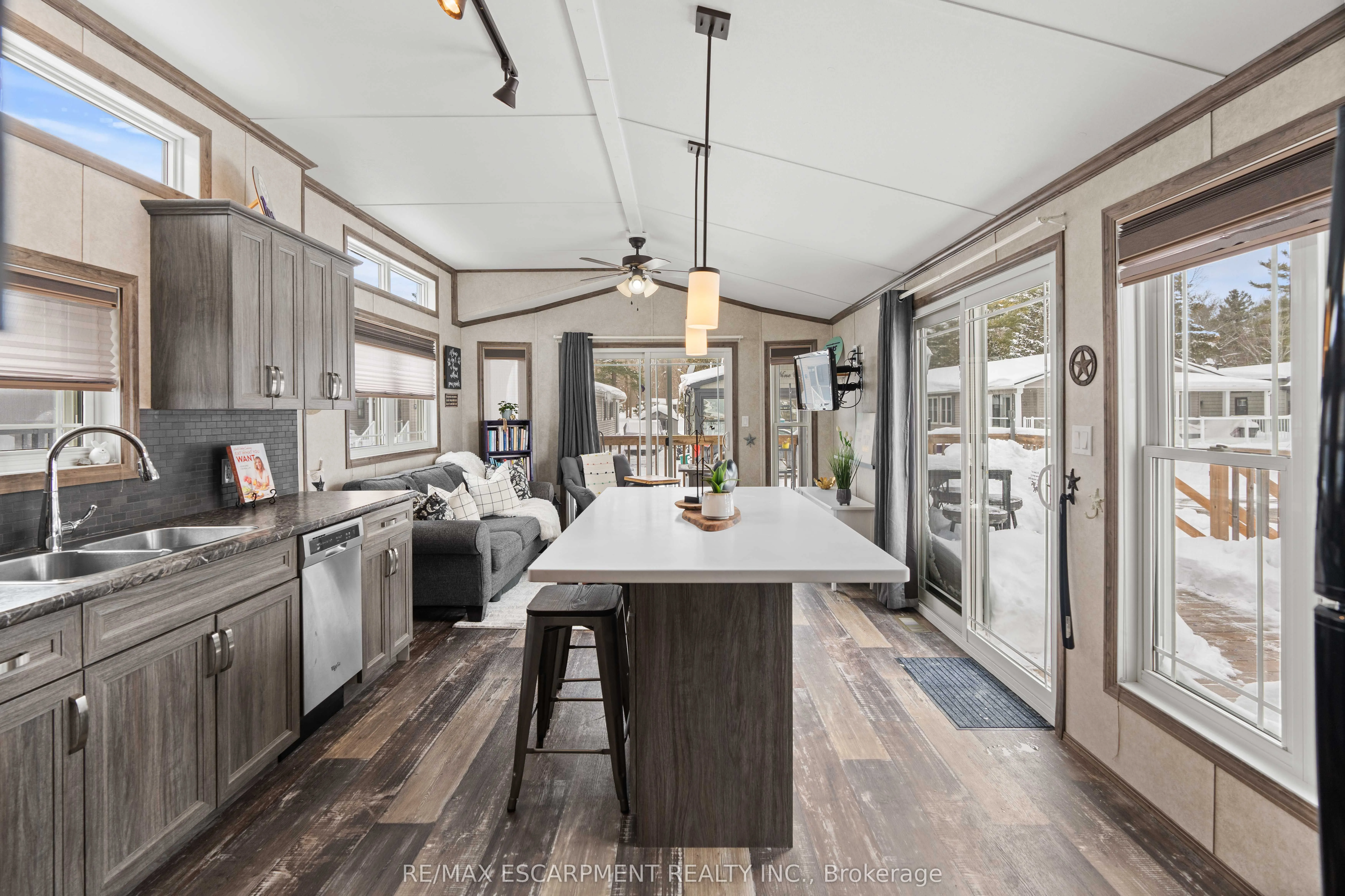 4449 Milburough Line, #10 Oak