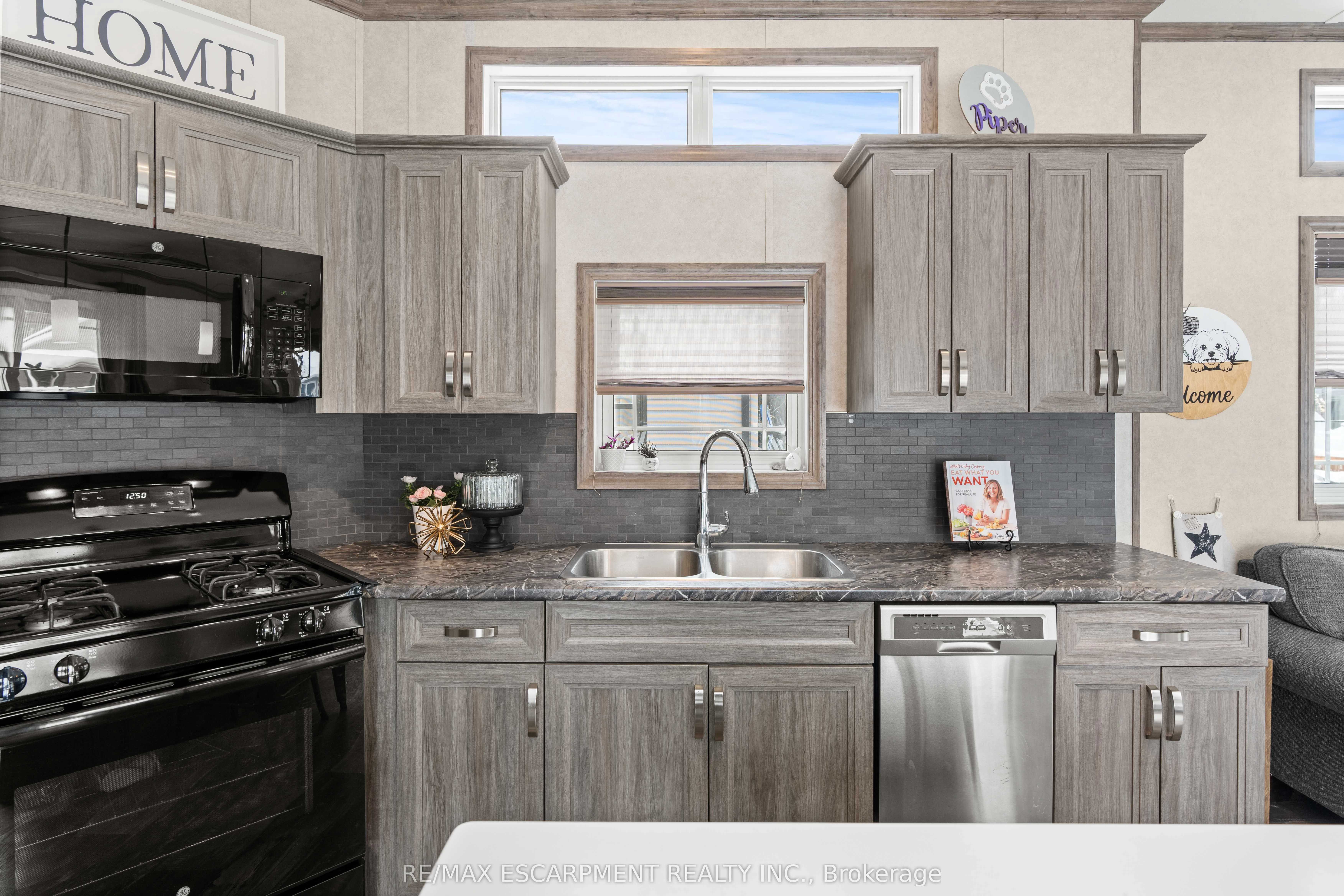 4449 Milburough Line, #10 Oak