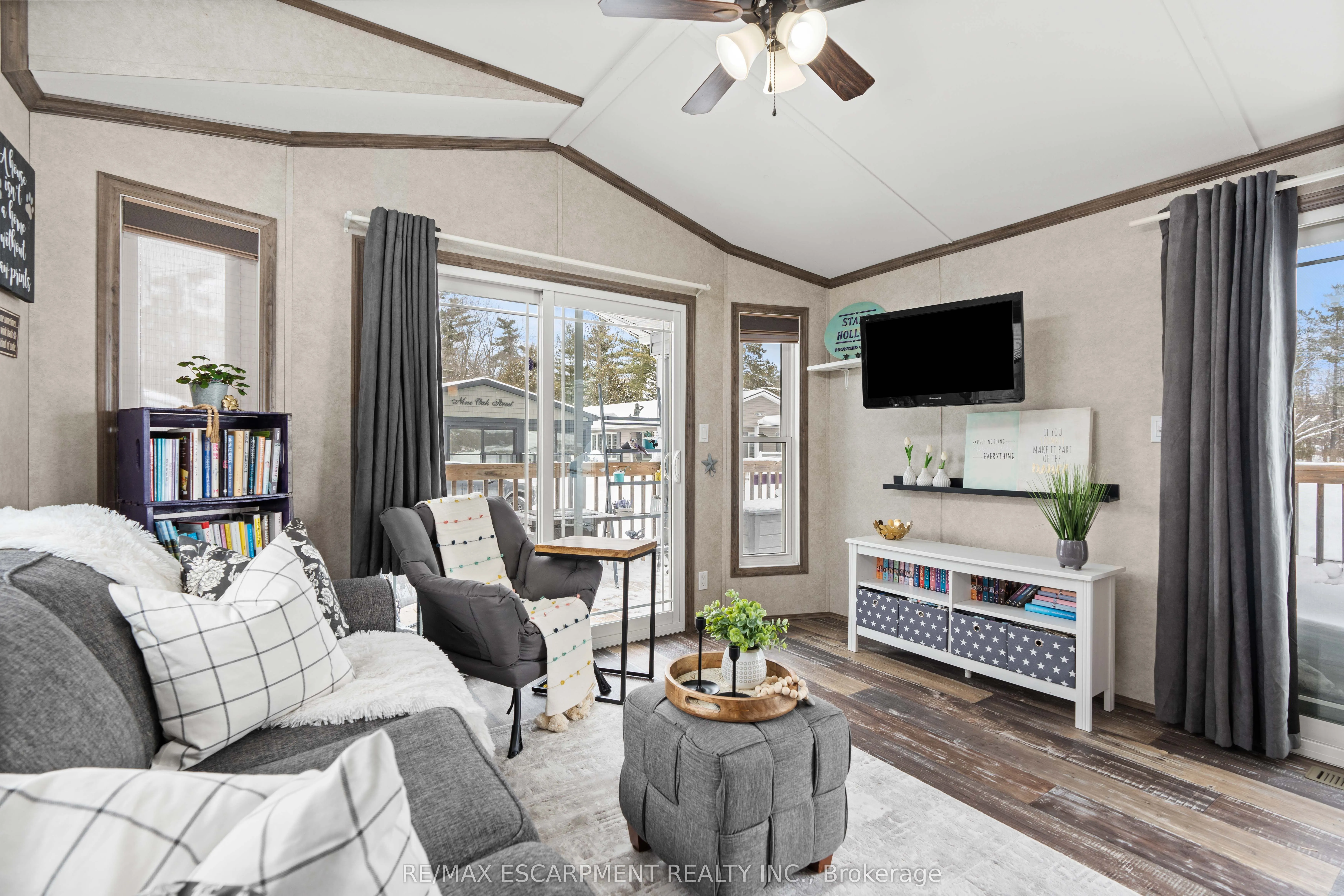 4449 Milburough Line, #10 Oak