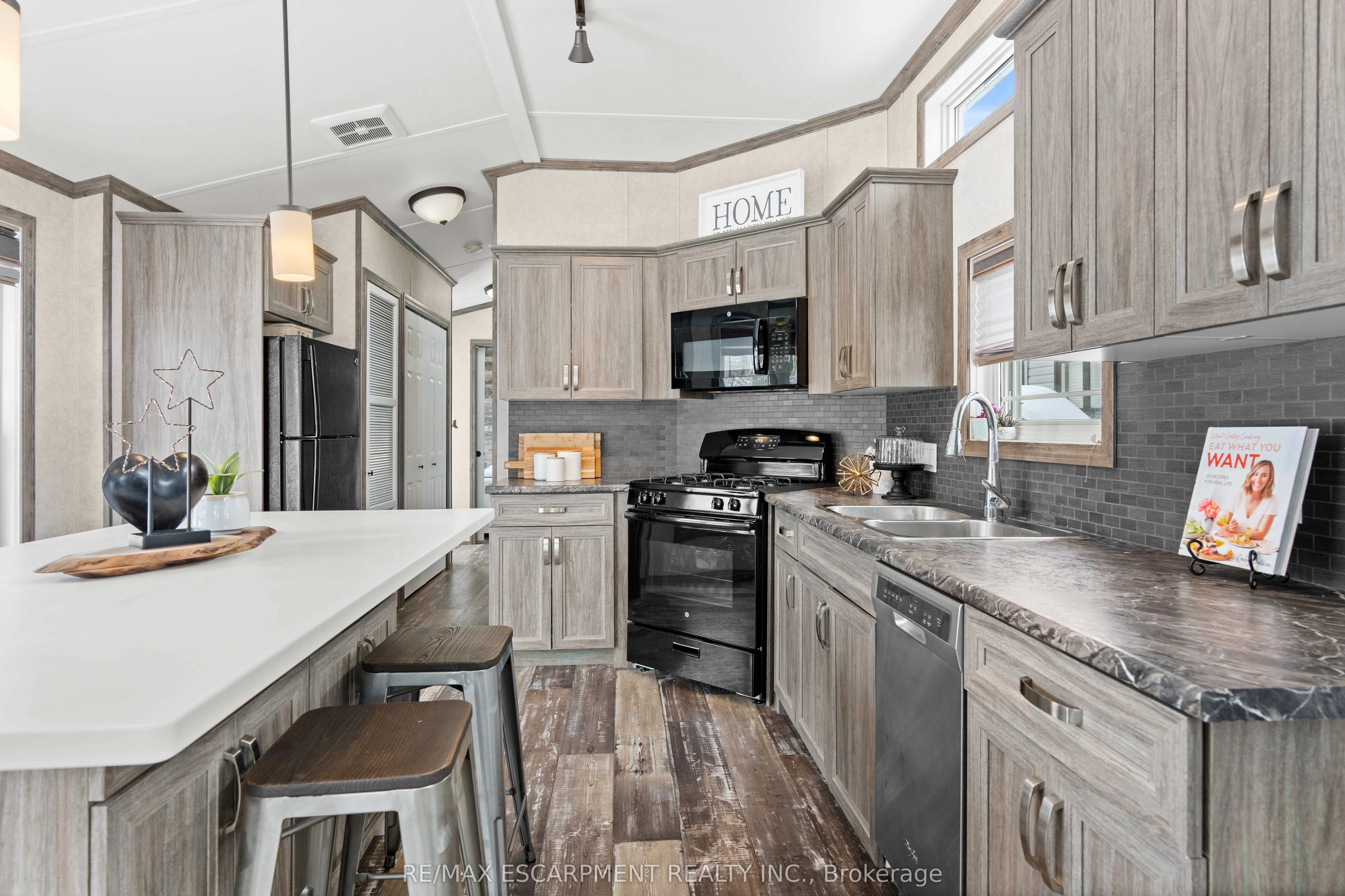 4449 Milburough Line, #10 Oak