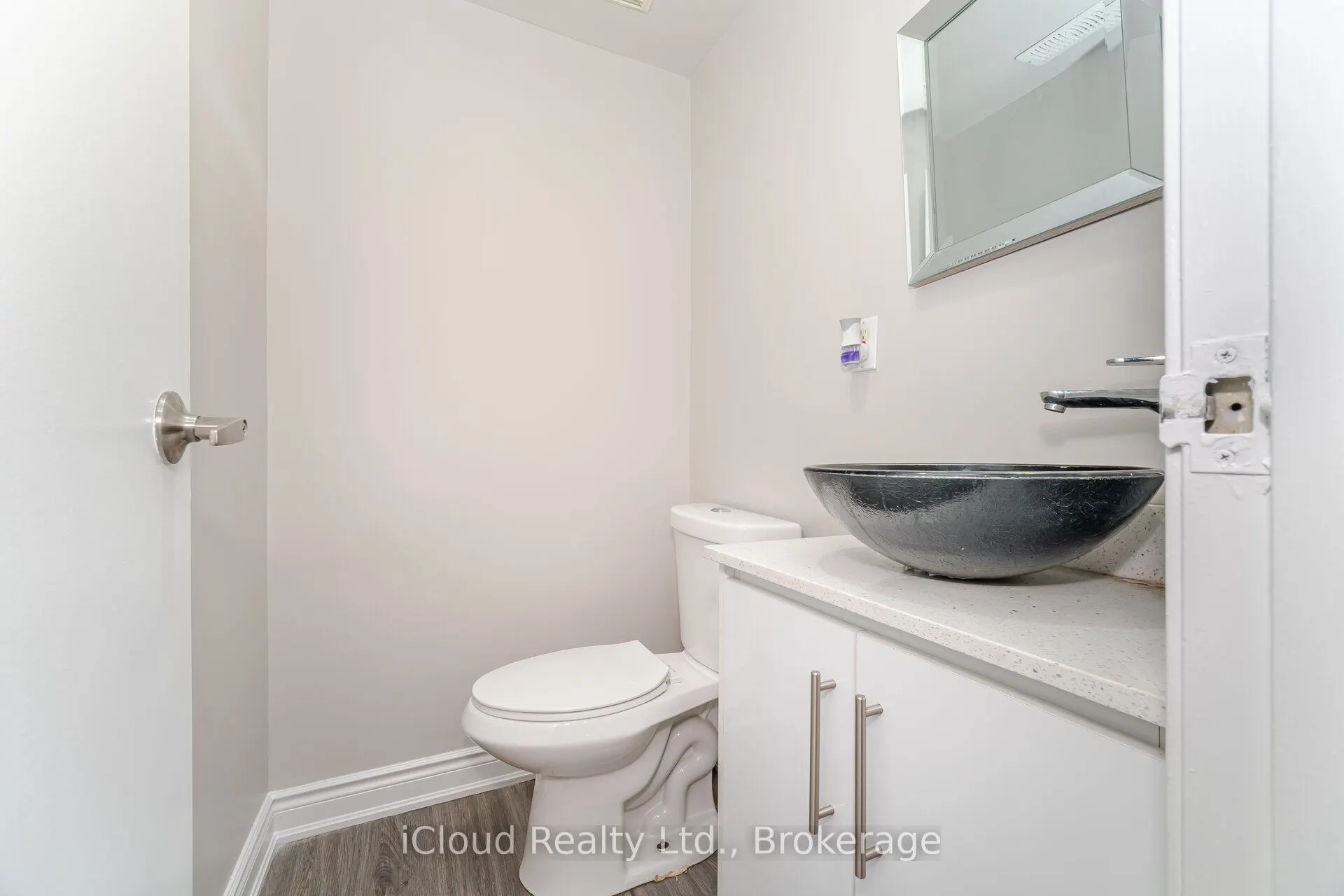 6033 Shawson Drive, #25