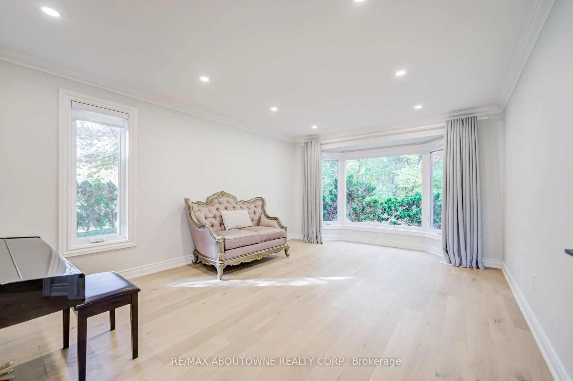 1248 Old Colony Road