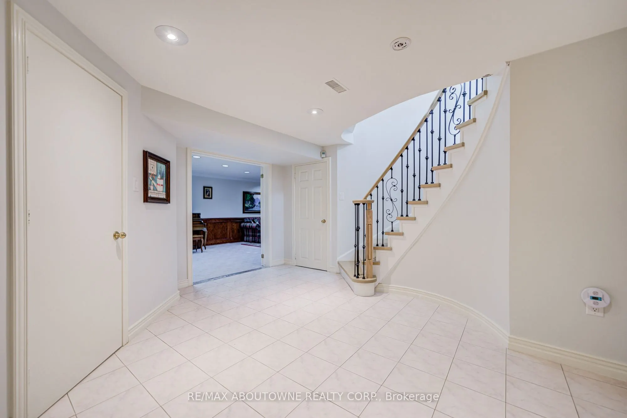 1248 Old Colony Road