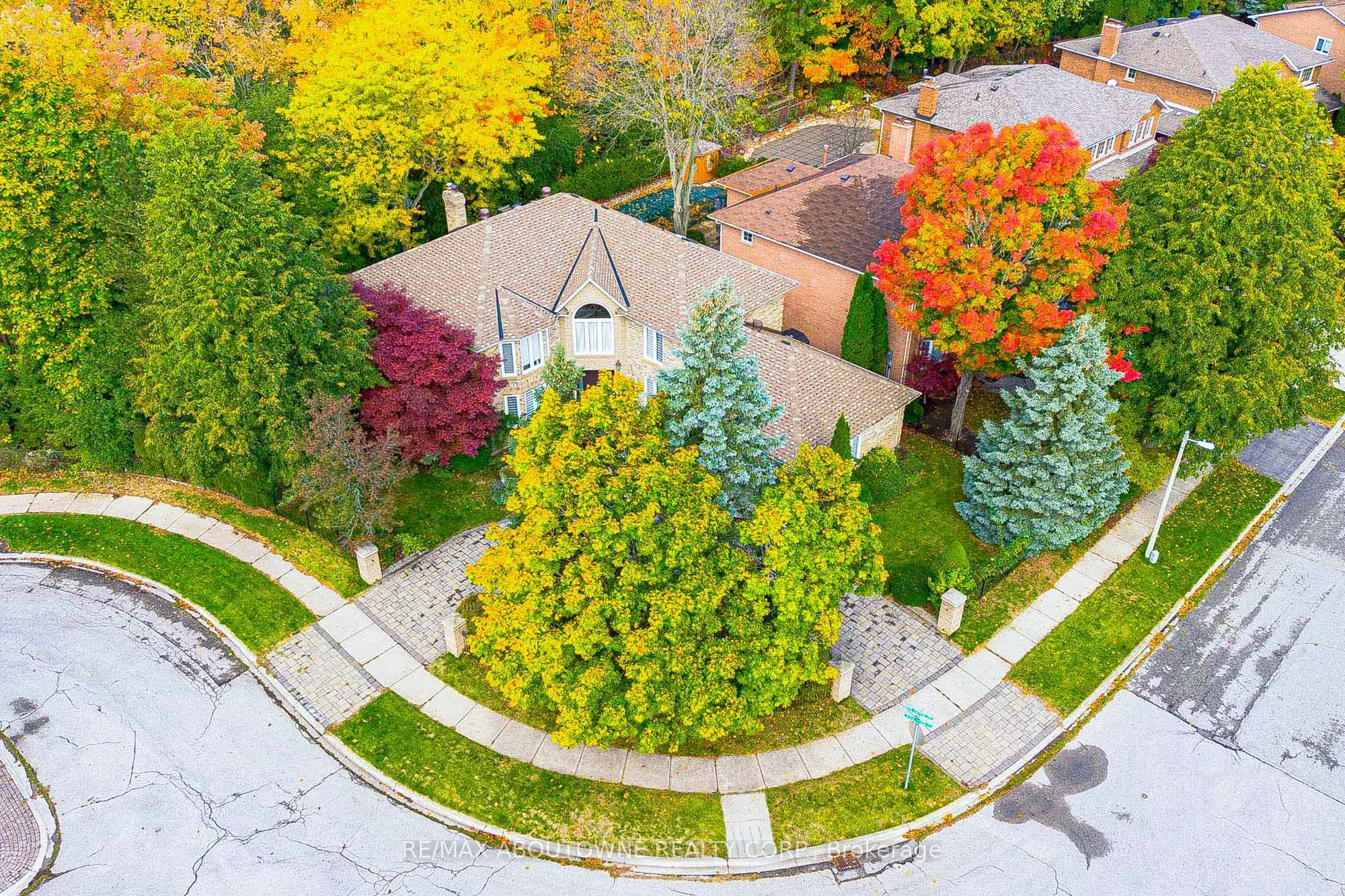 1248 Old Colony Road