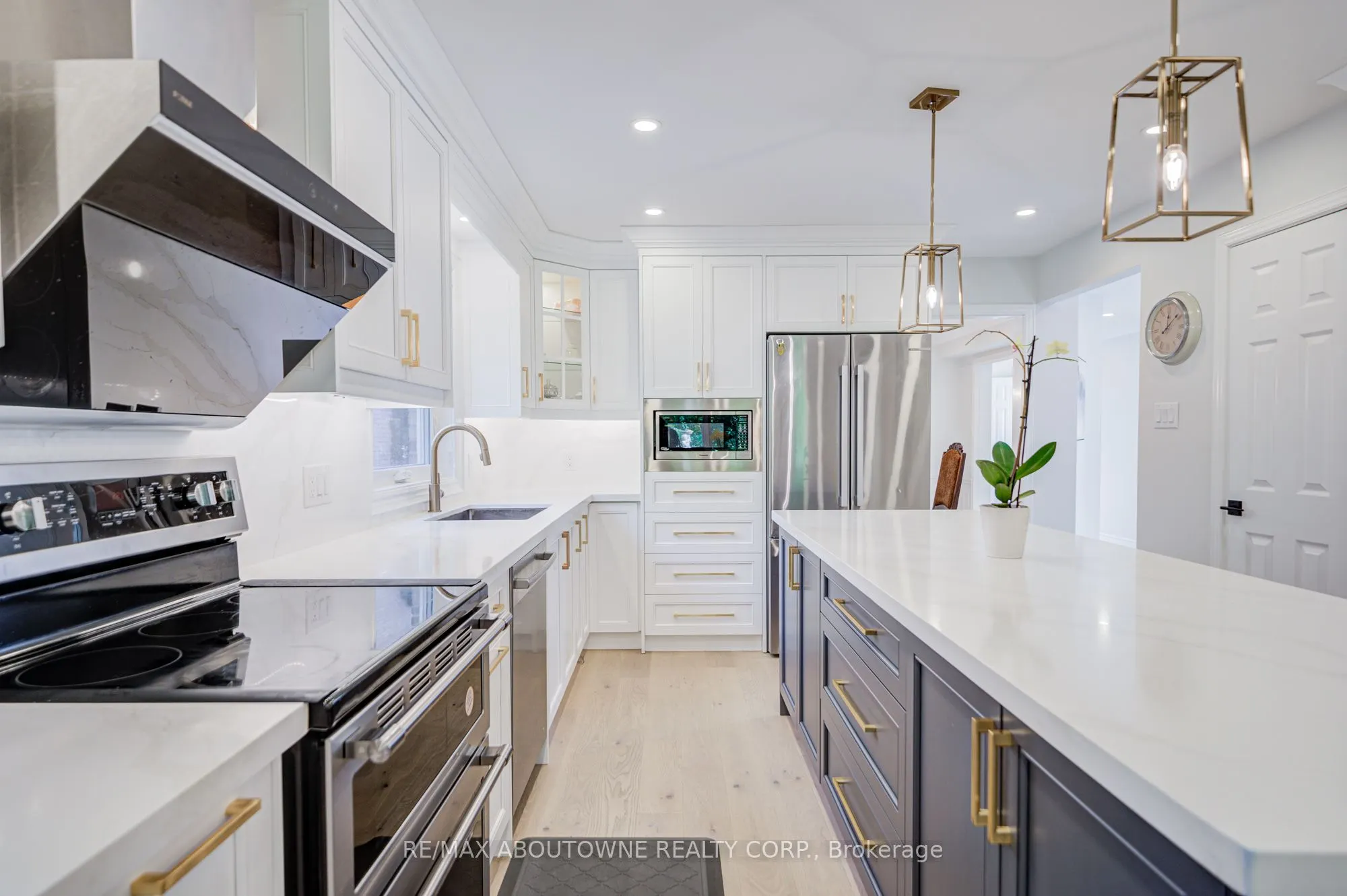 1248 Old Colony Road