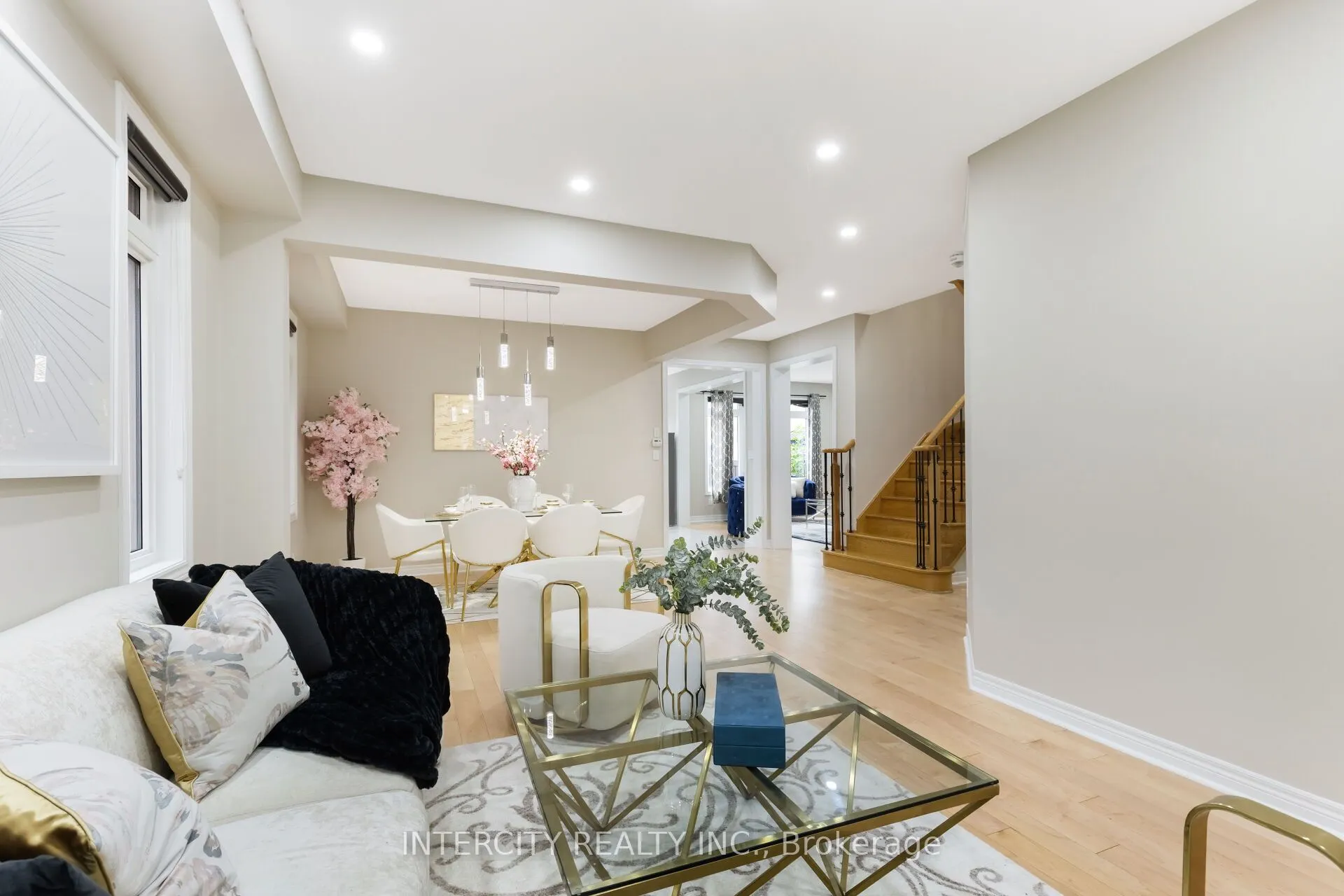 20 Russell Creek Drive