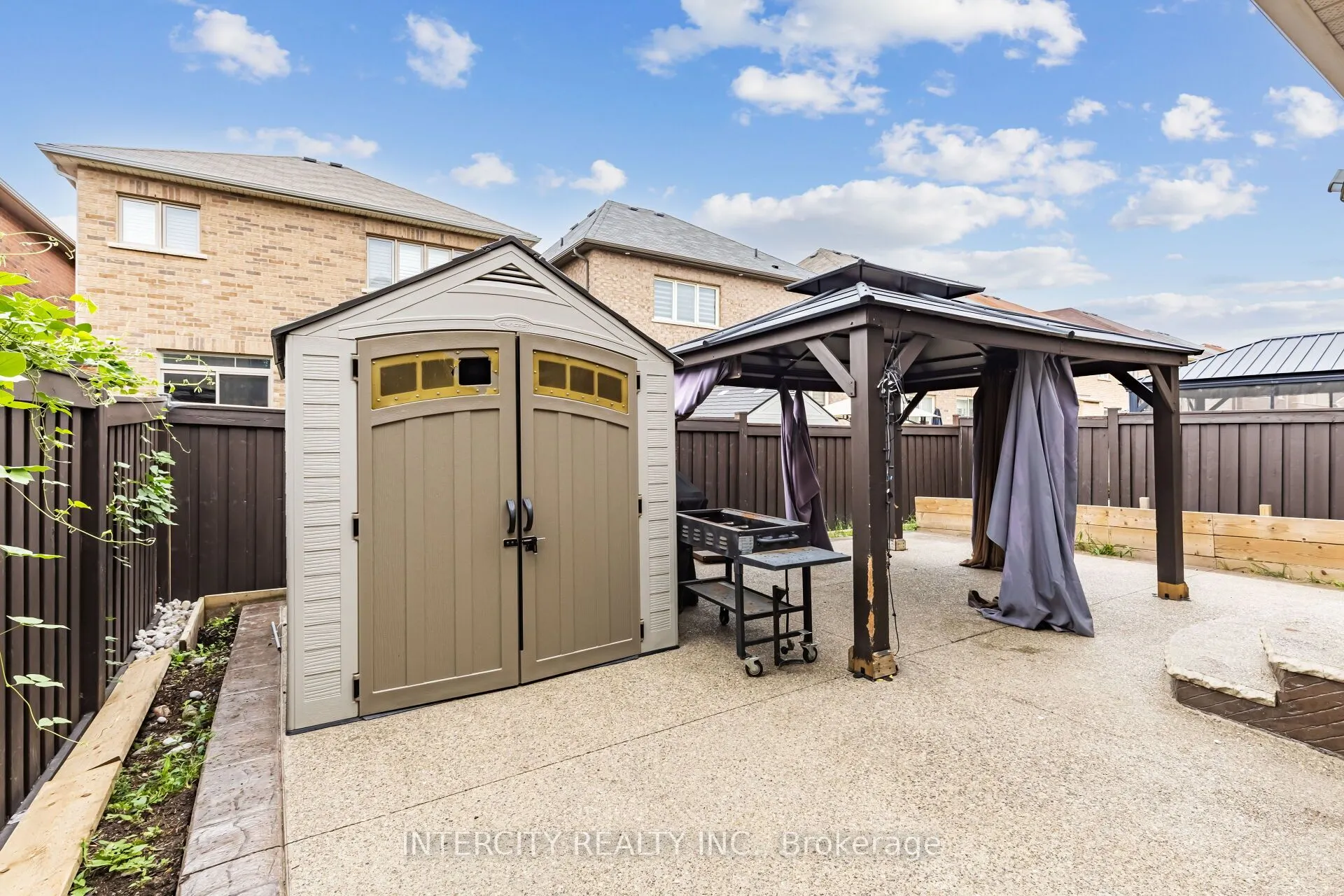 20 Russell Creek Drive