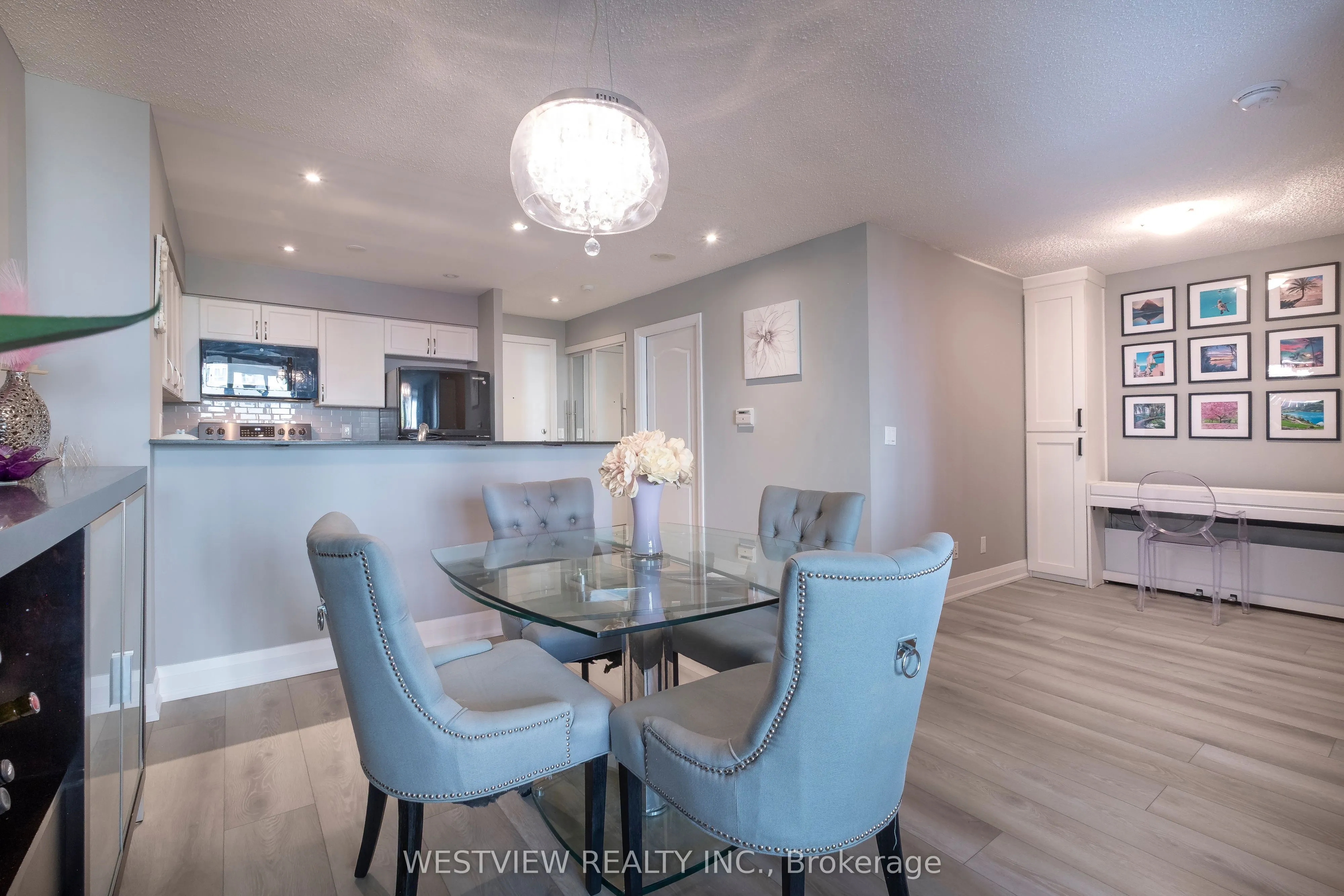 2119 Lake Shore Boulevard W, #413