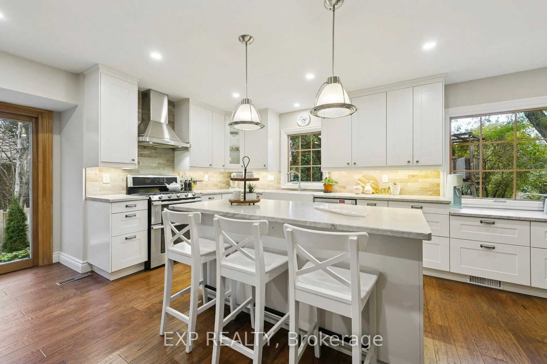 2565 Claymore Crescent