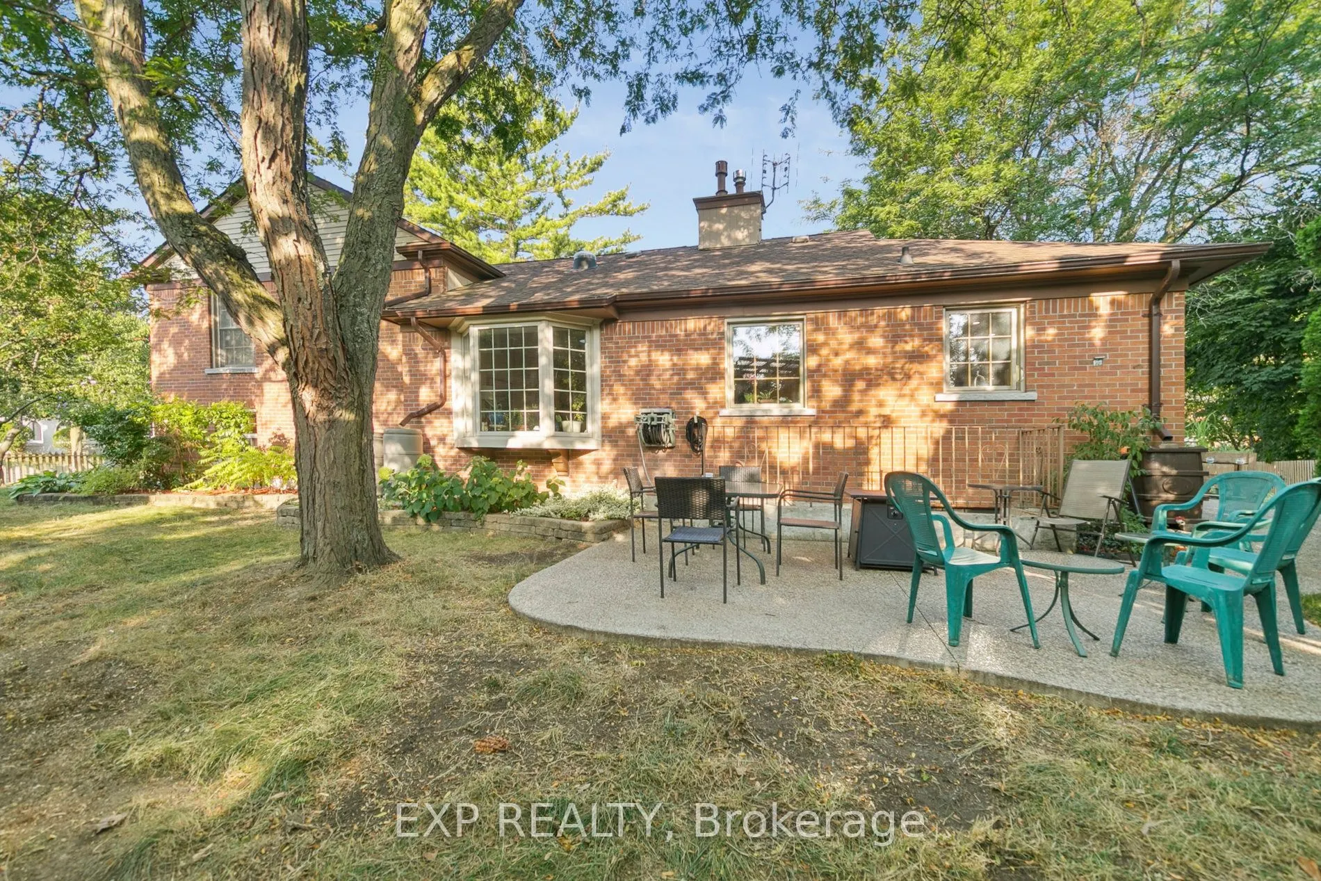 2565 Claymore Crescent