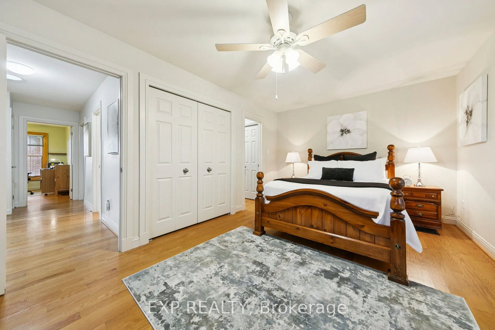 2565 Claymore Crescent