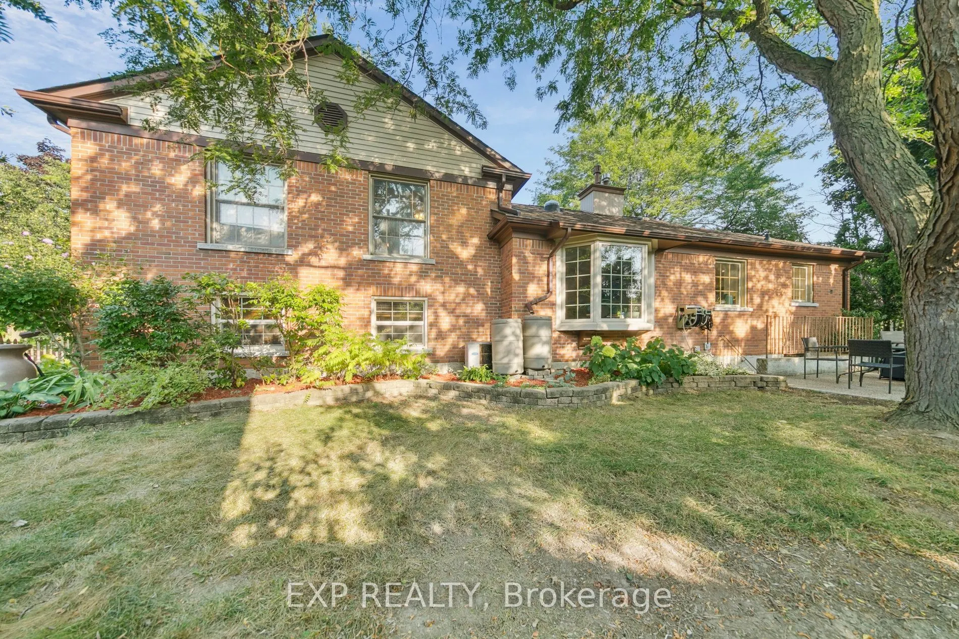 2565 Claymore Crescent