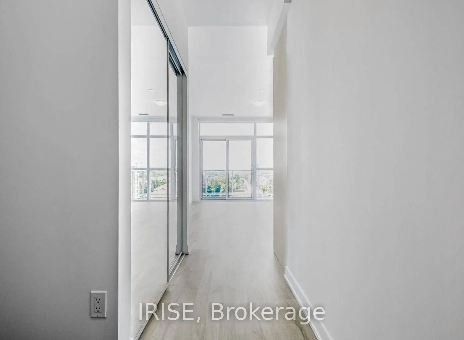 251 Manitoba Street, #624