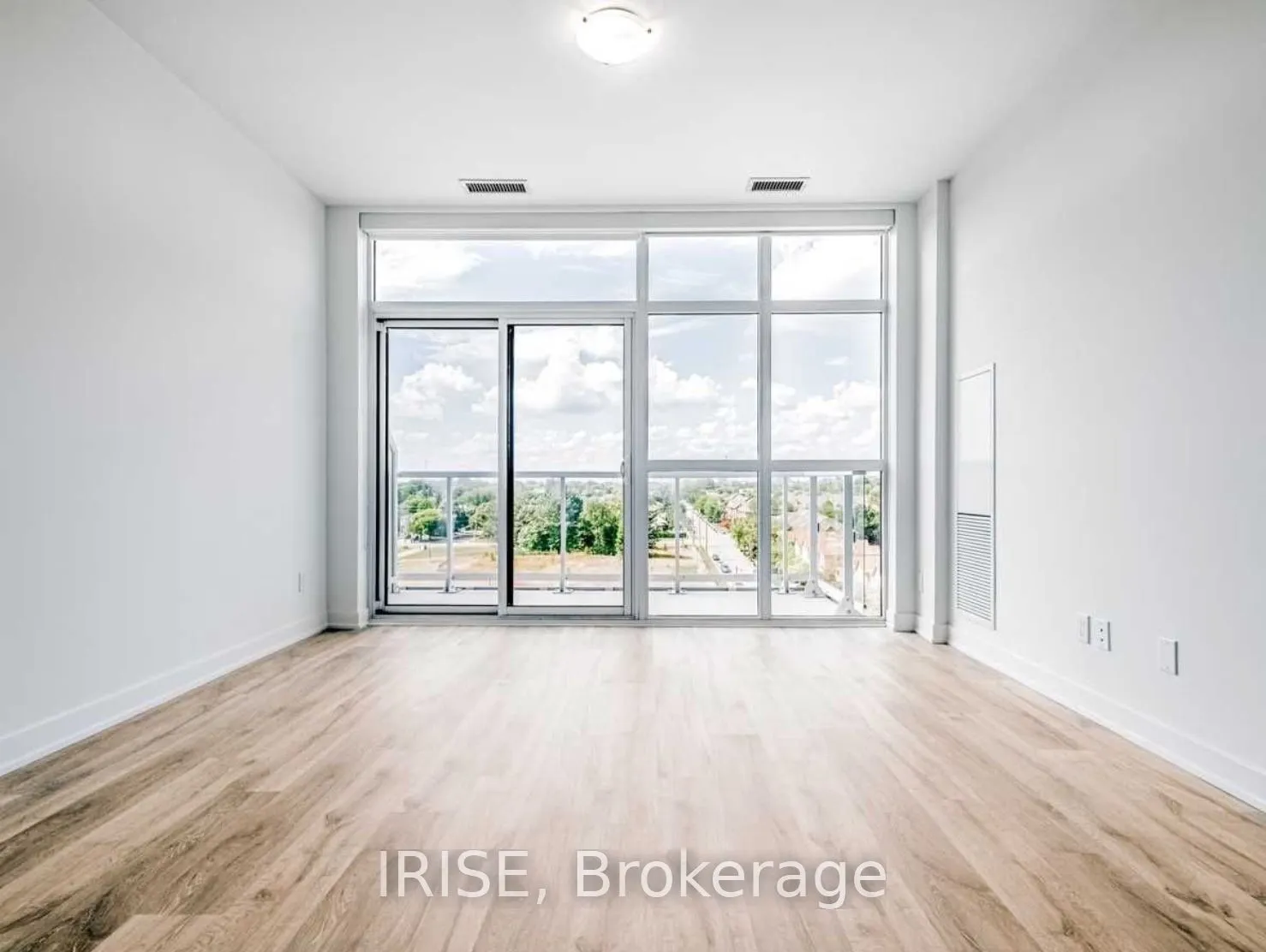 251 Manitoba Street, #624