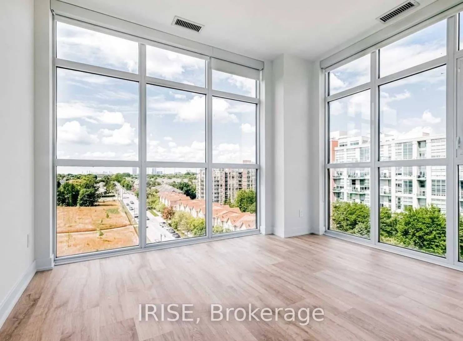 251 Manitoba Street, #624