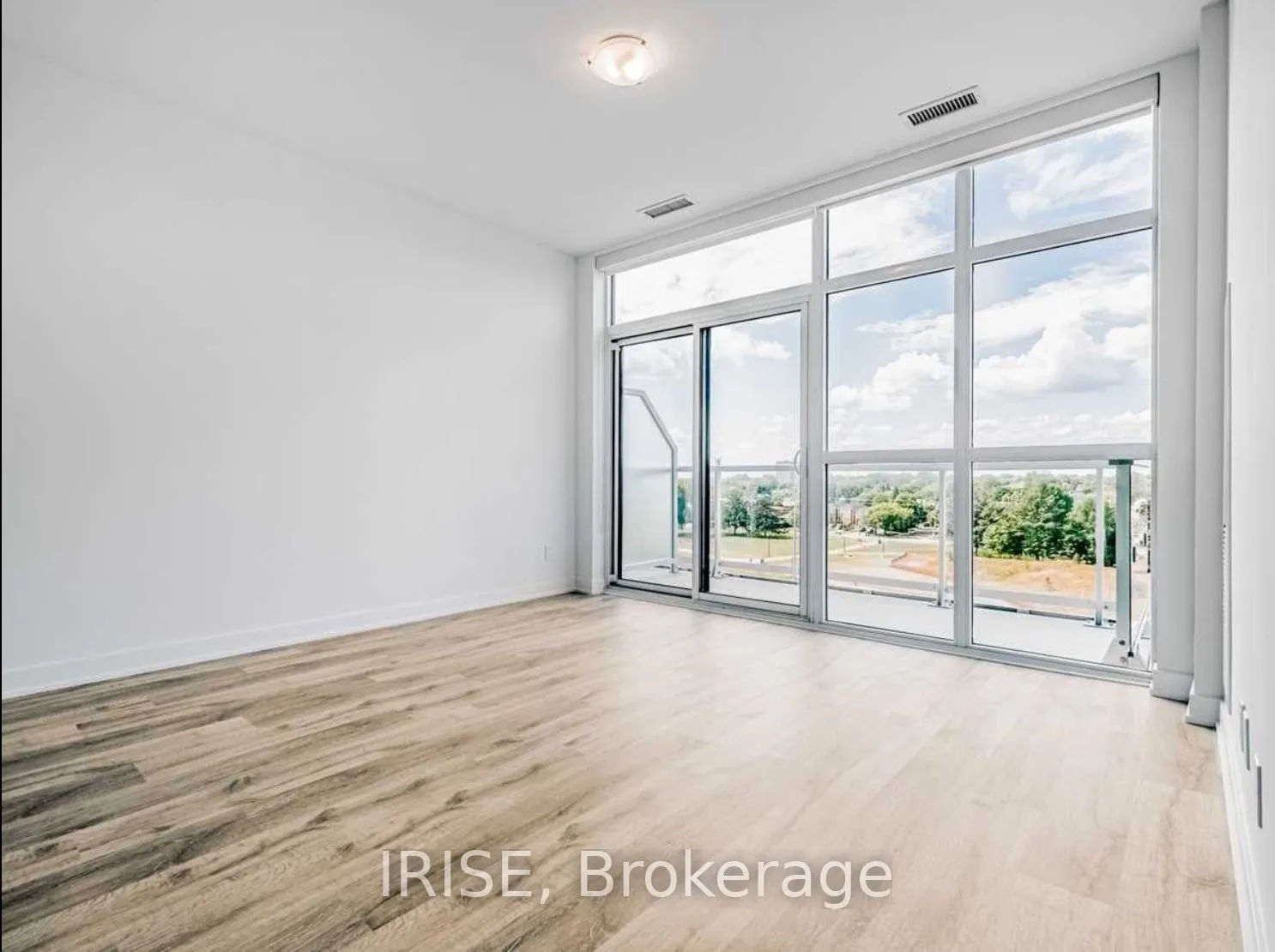 251 Manitoba Street, #624