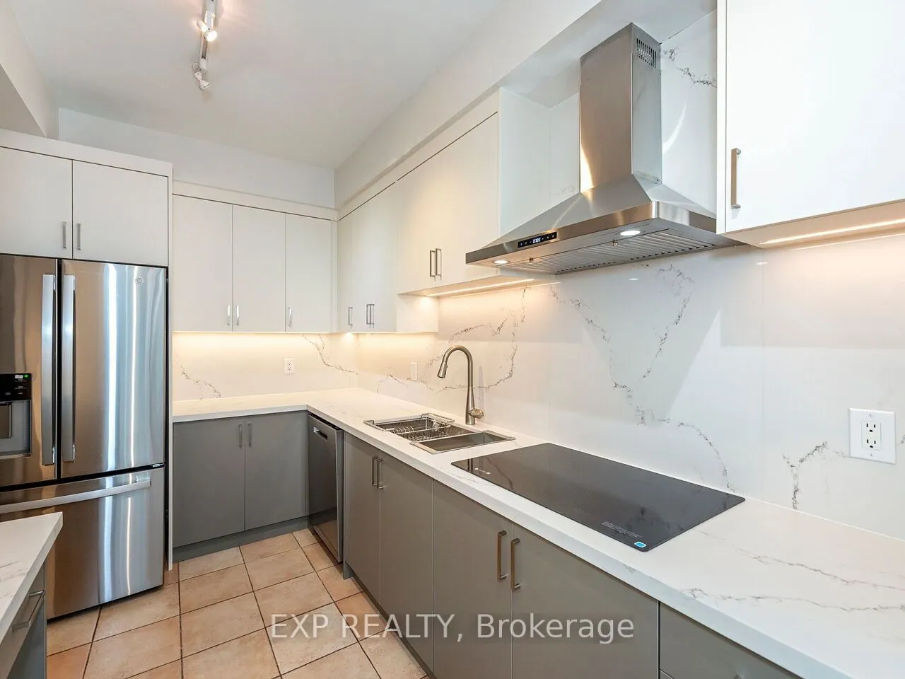 65 Port Street E, #406