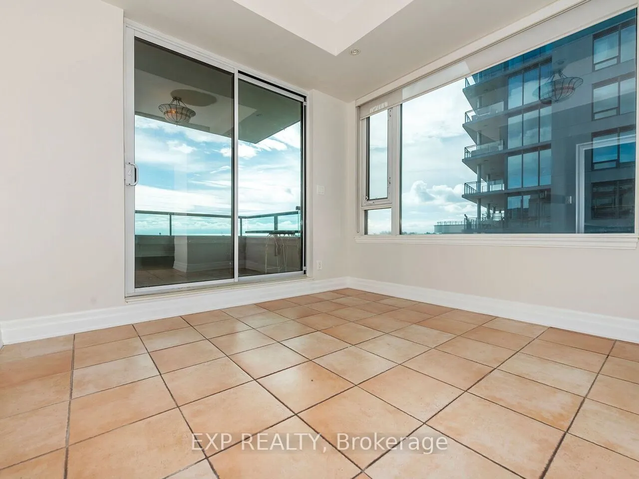 65 Port Street E, #406