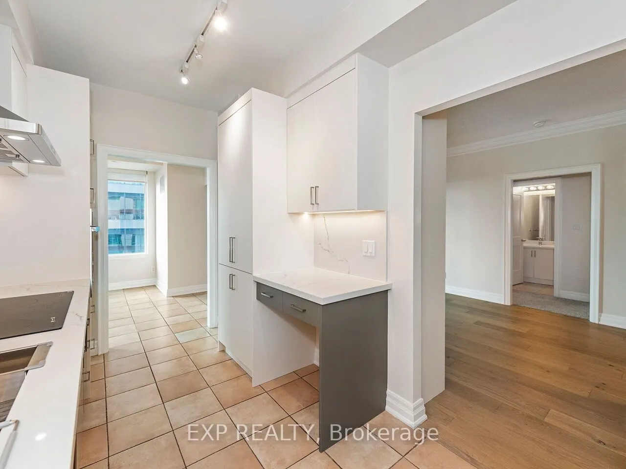 65 Port Street E, #406