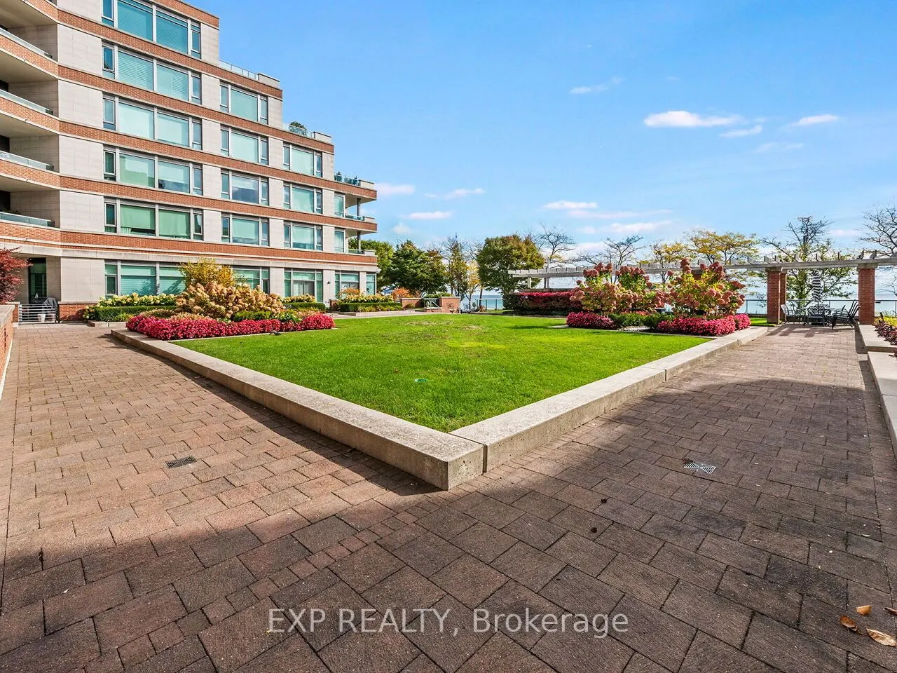 65 Port Street E, #406