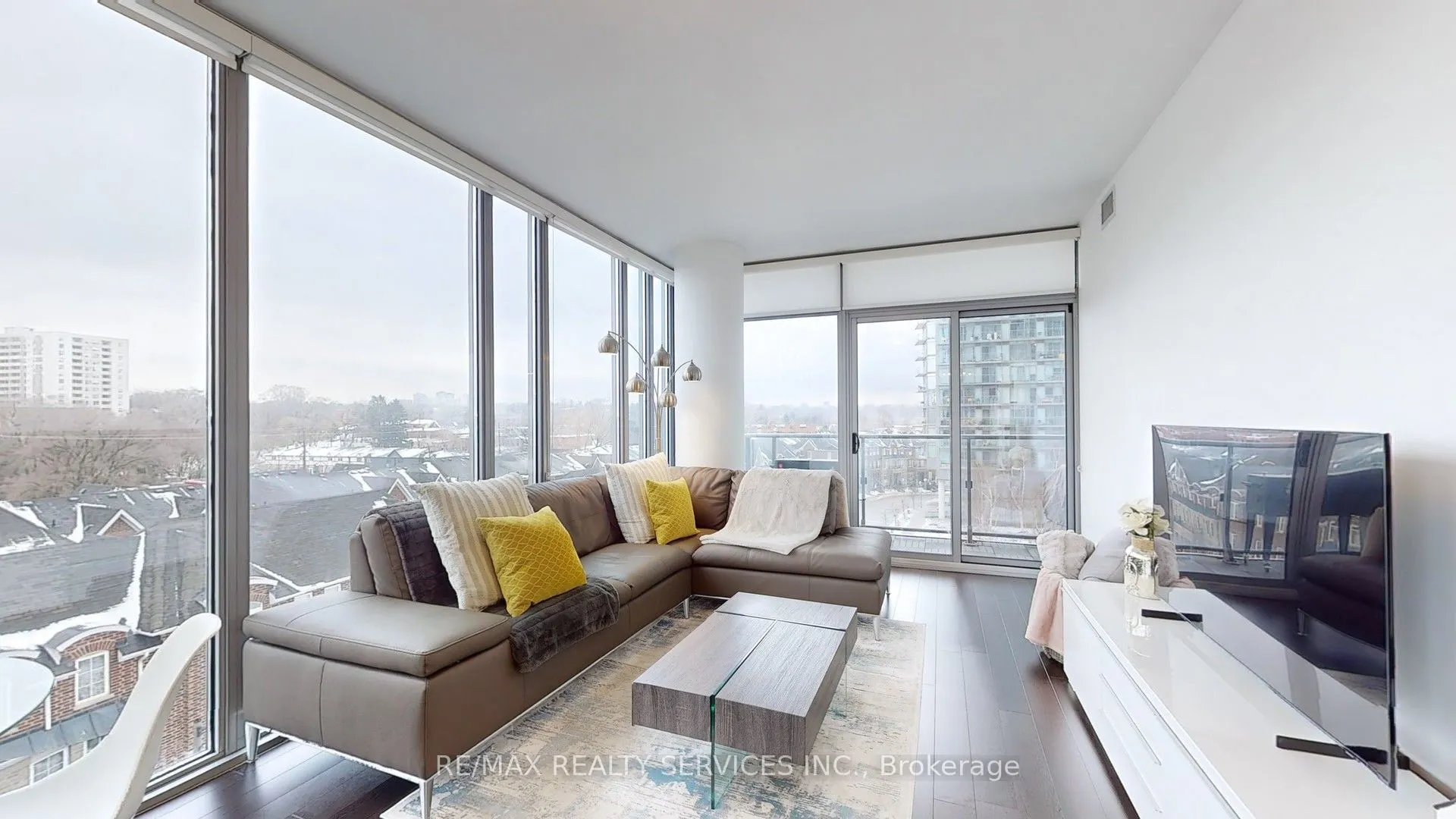 105 The Queensway Avenue, #511