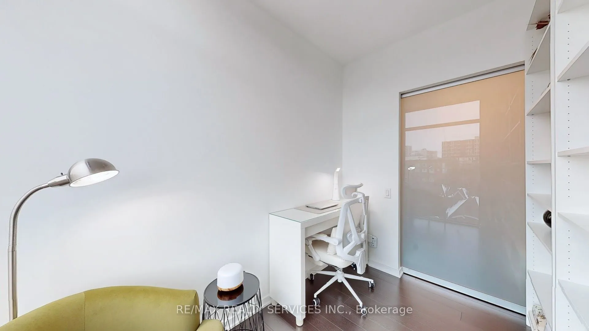 105 The Queensway Avenue, #511