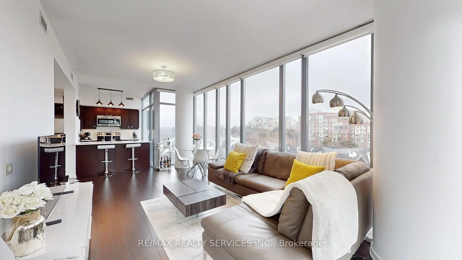 105 The Queensway Avenue, #511