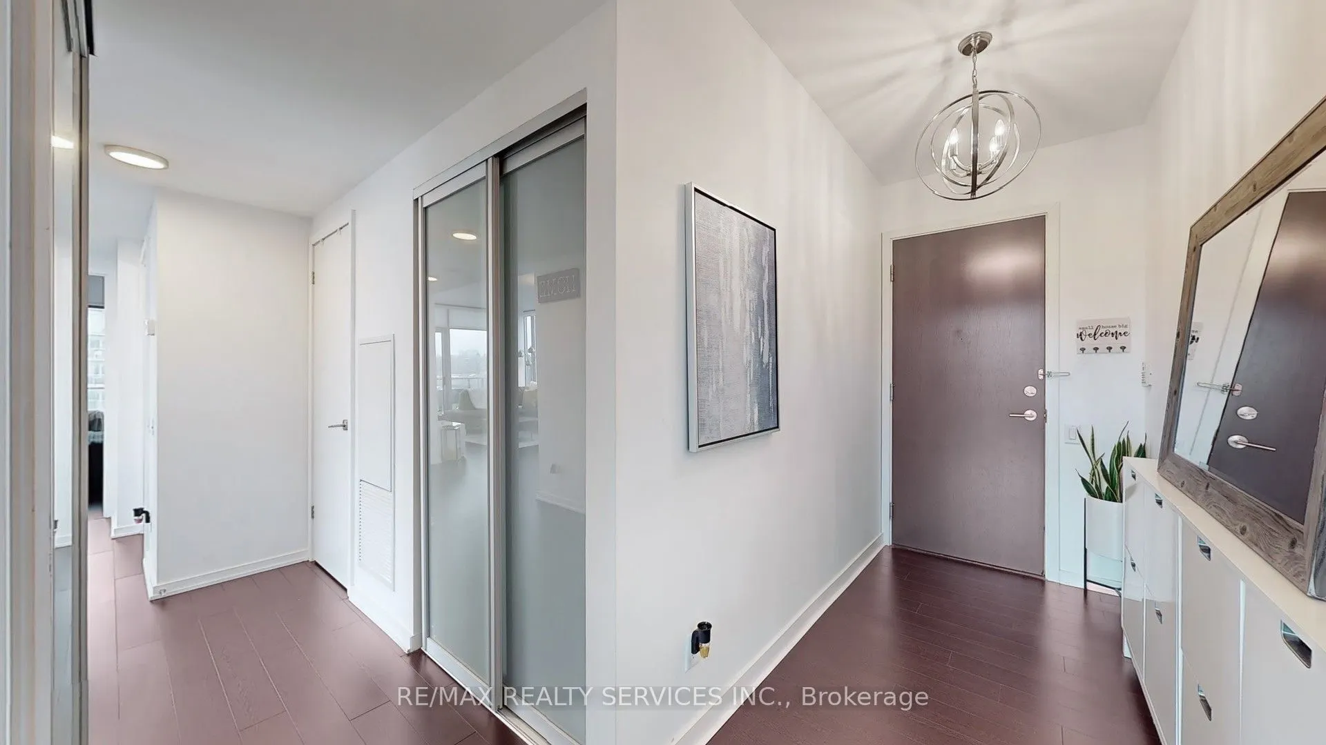 105 The Queensway Avenue, #511