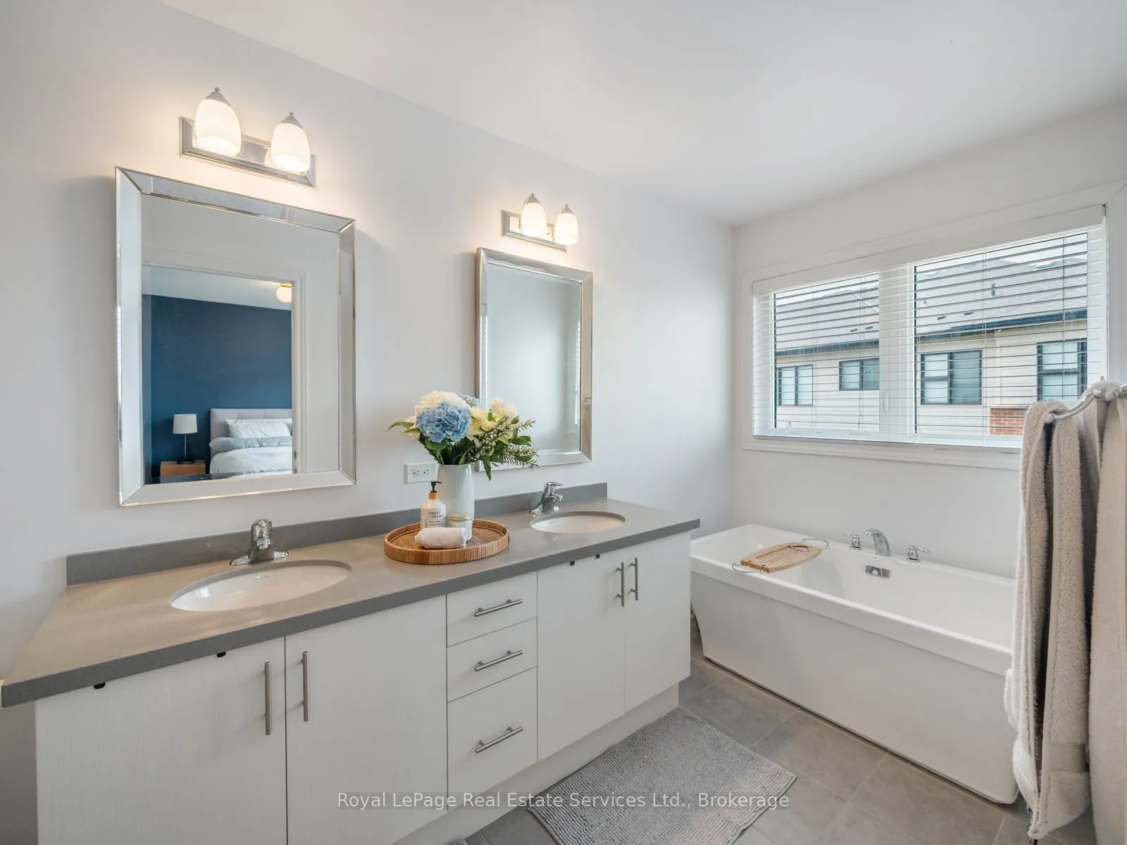 431 Athabasca Common