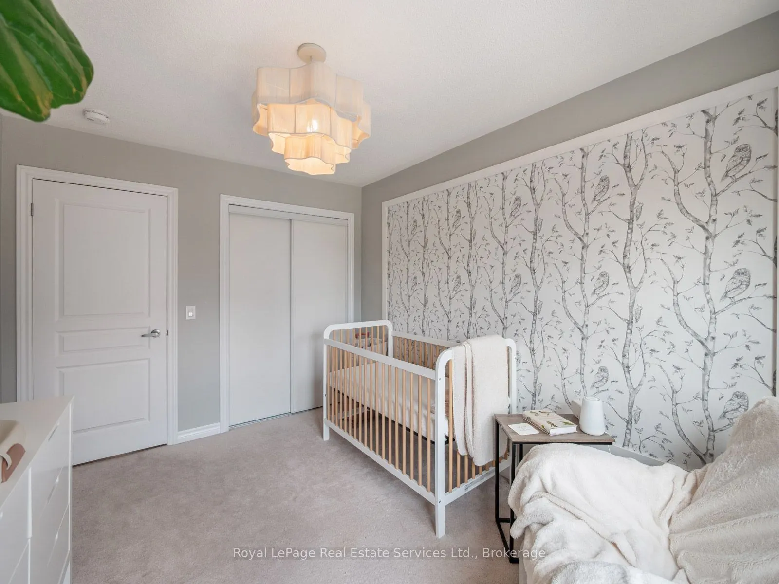 431 Athabasca Common