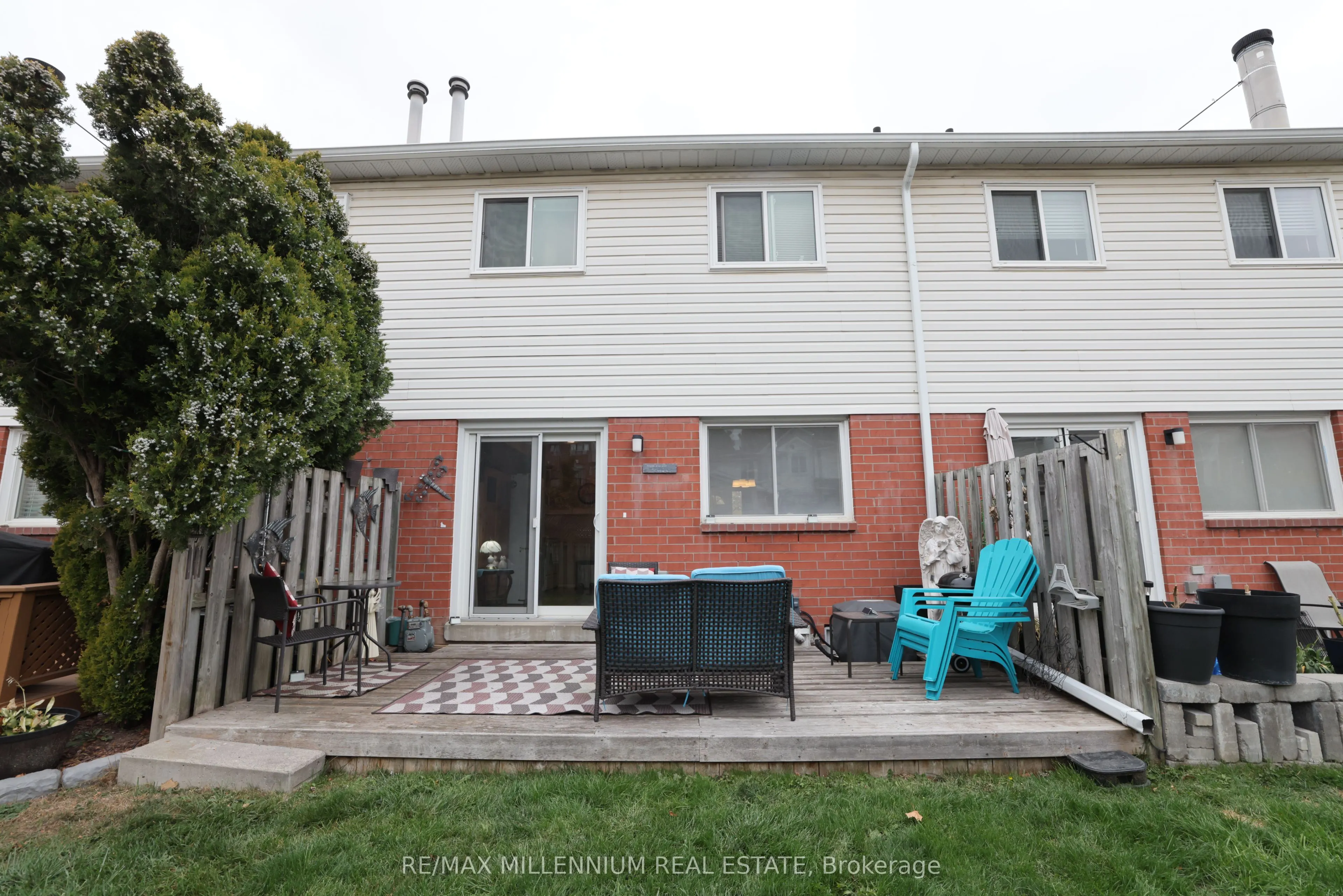 4 Stewart Maclaren Road, #16