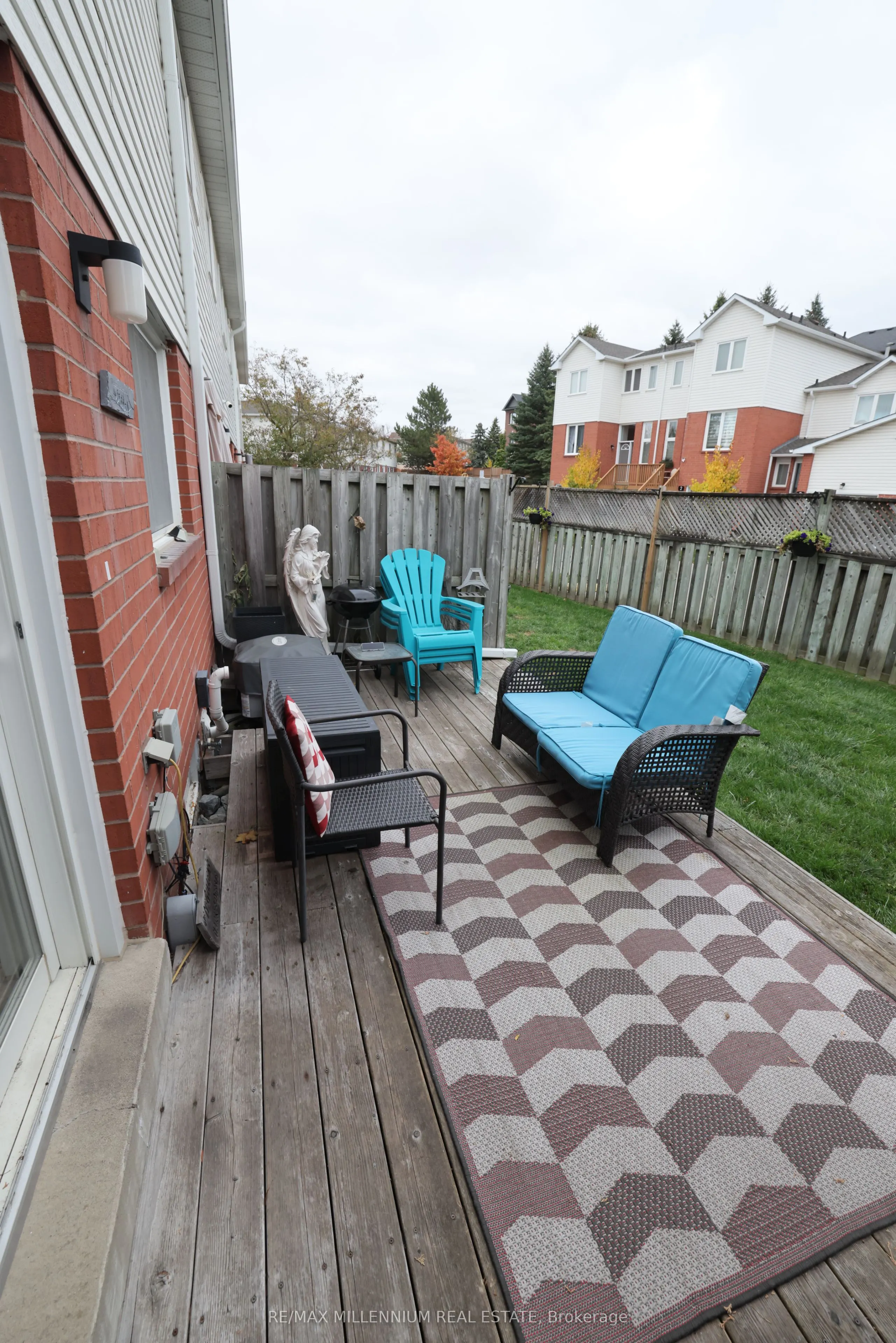 4 Stewart Maclaren Road, #16