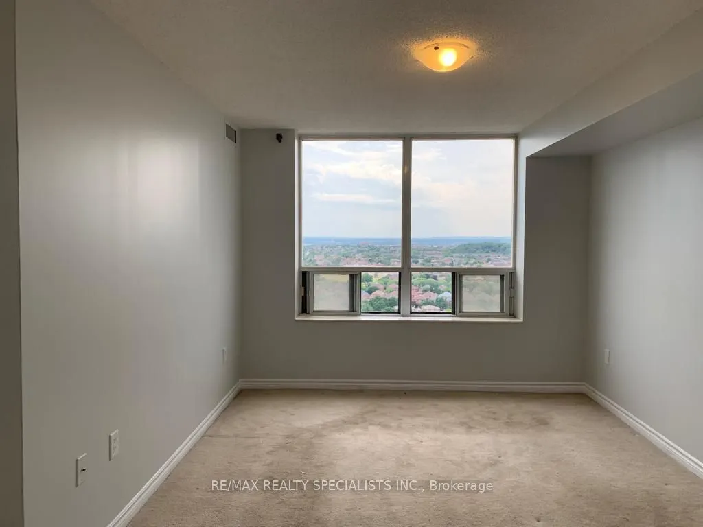 55 Strathaven Drive, #1805