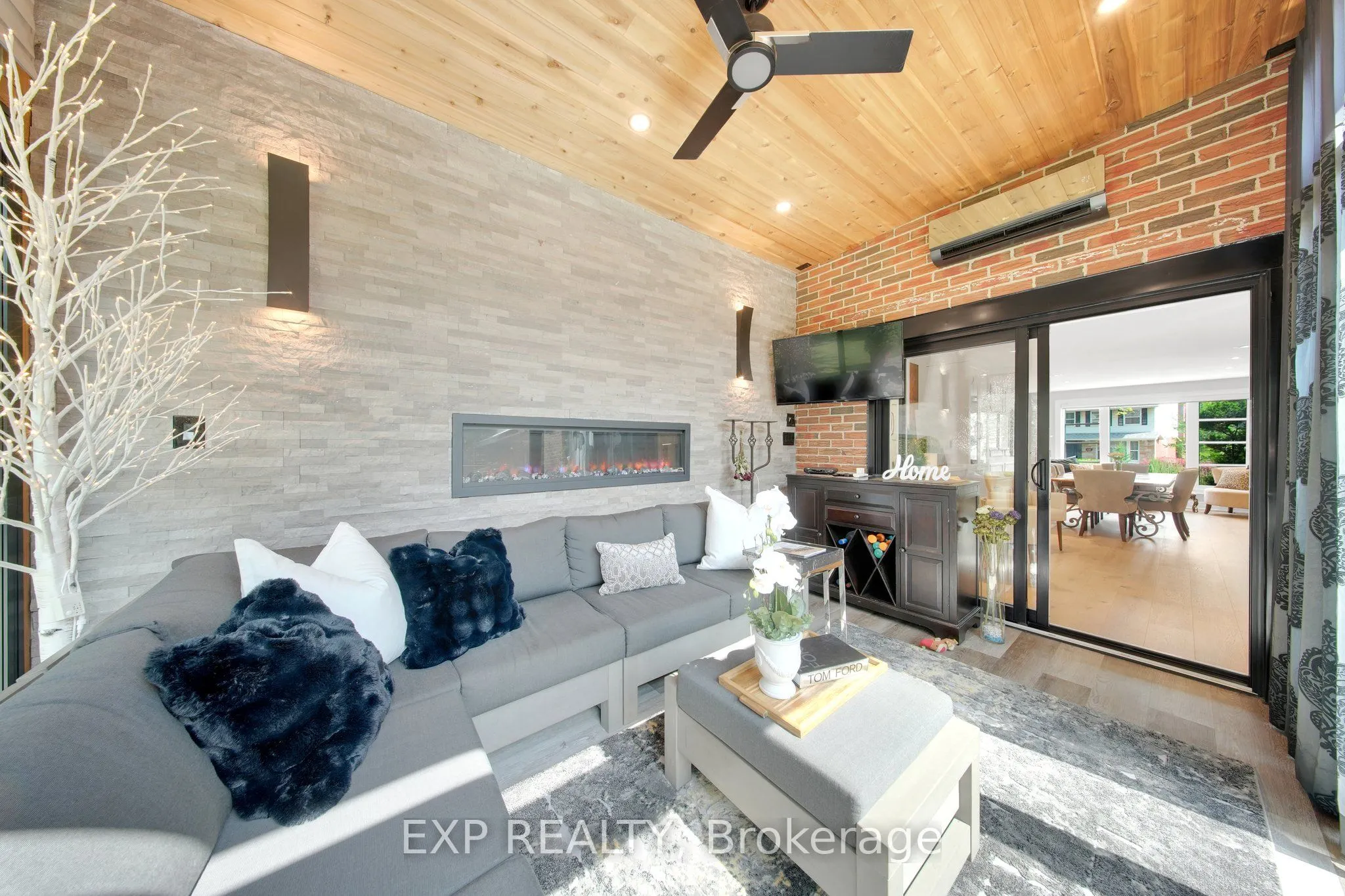 3620 Ponytrail Drive